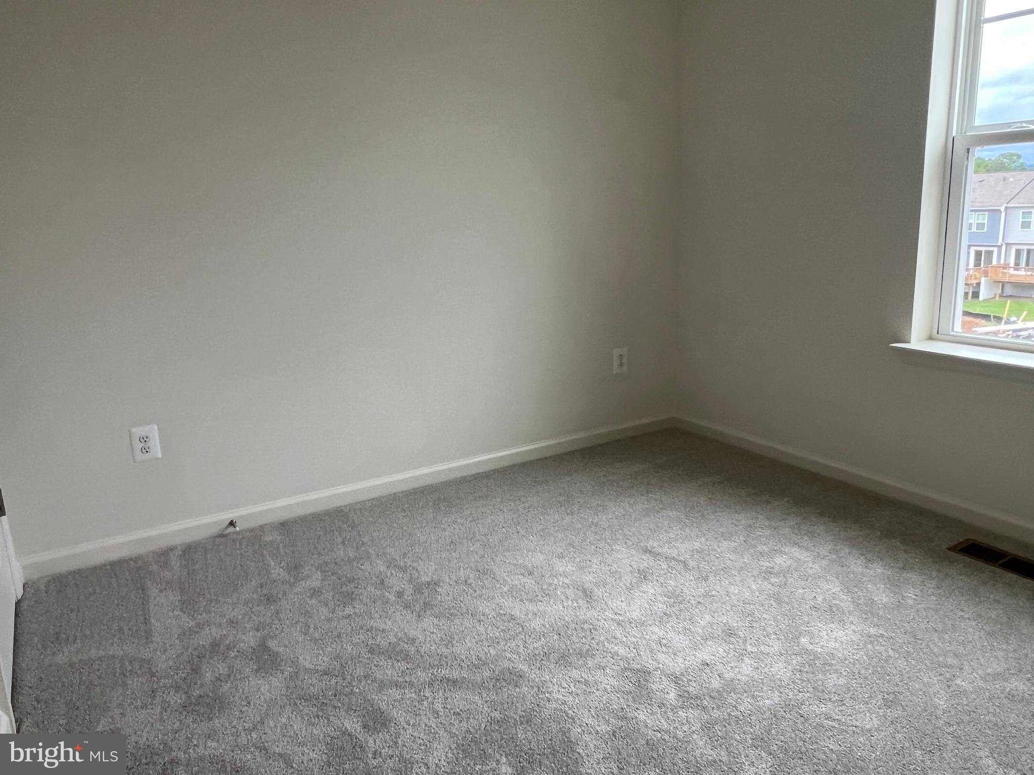 OVERLOOK AT RIVERSIDE TOWNHOMES - Residential Lease