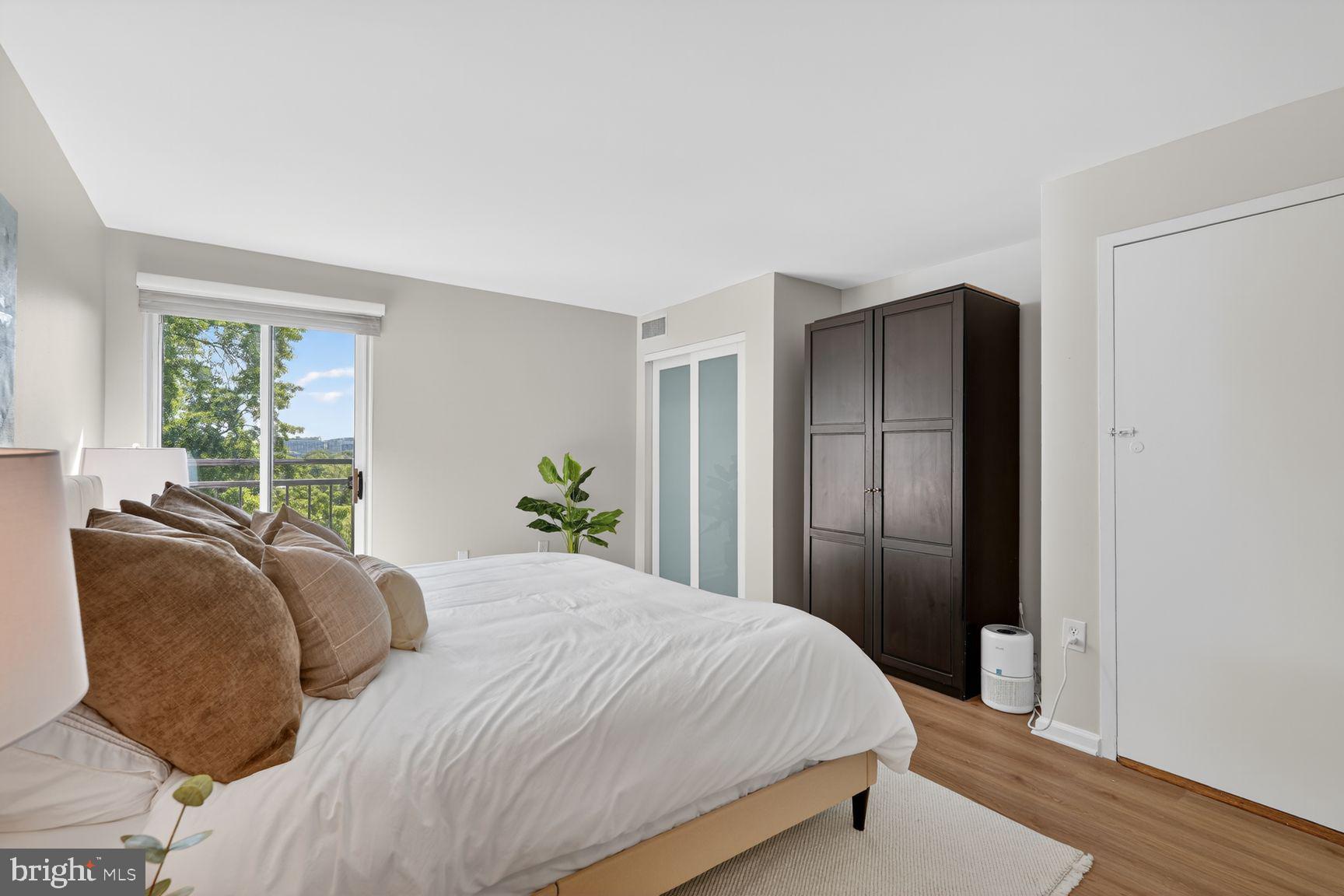 700 7TH STREET SW 734