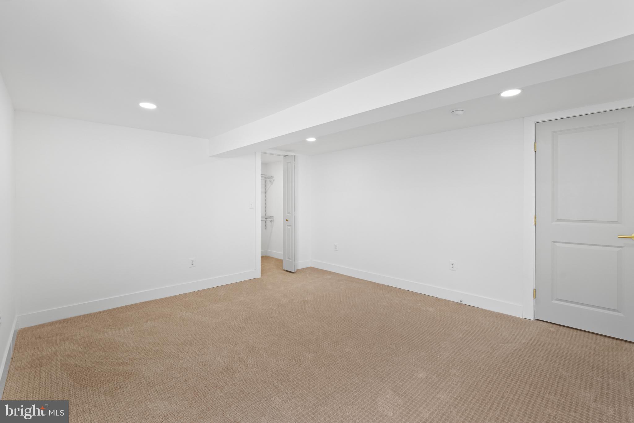 SPRINGDALE - Residential