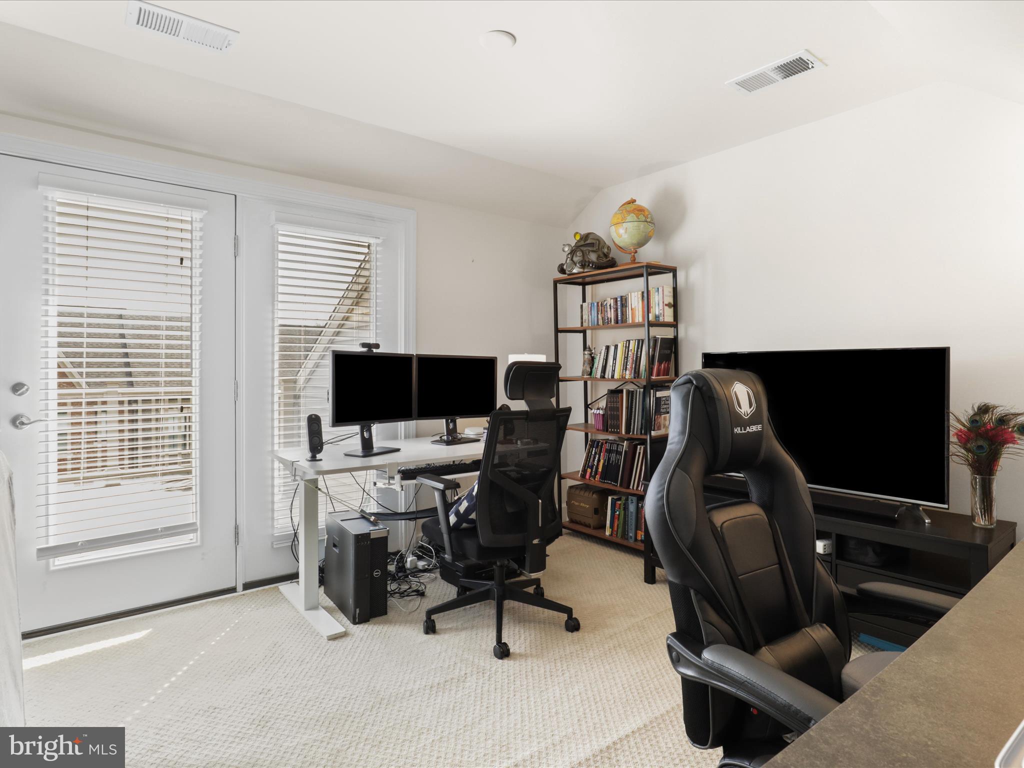 AMBROSE HILLS - Residential Lease