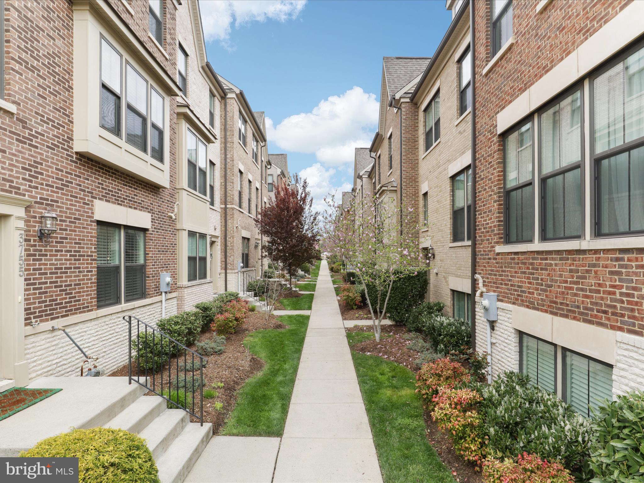 AMBROSE HILLS - Residential Lease