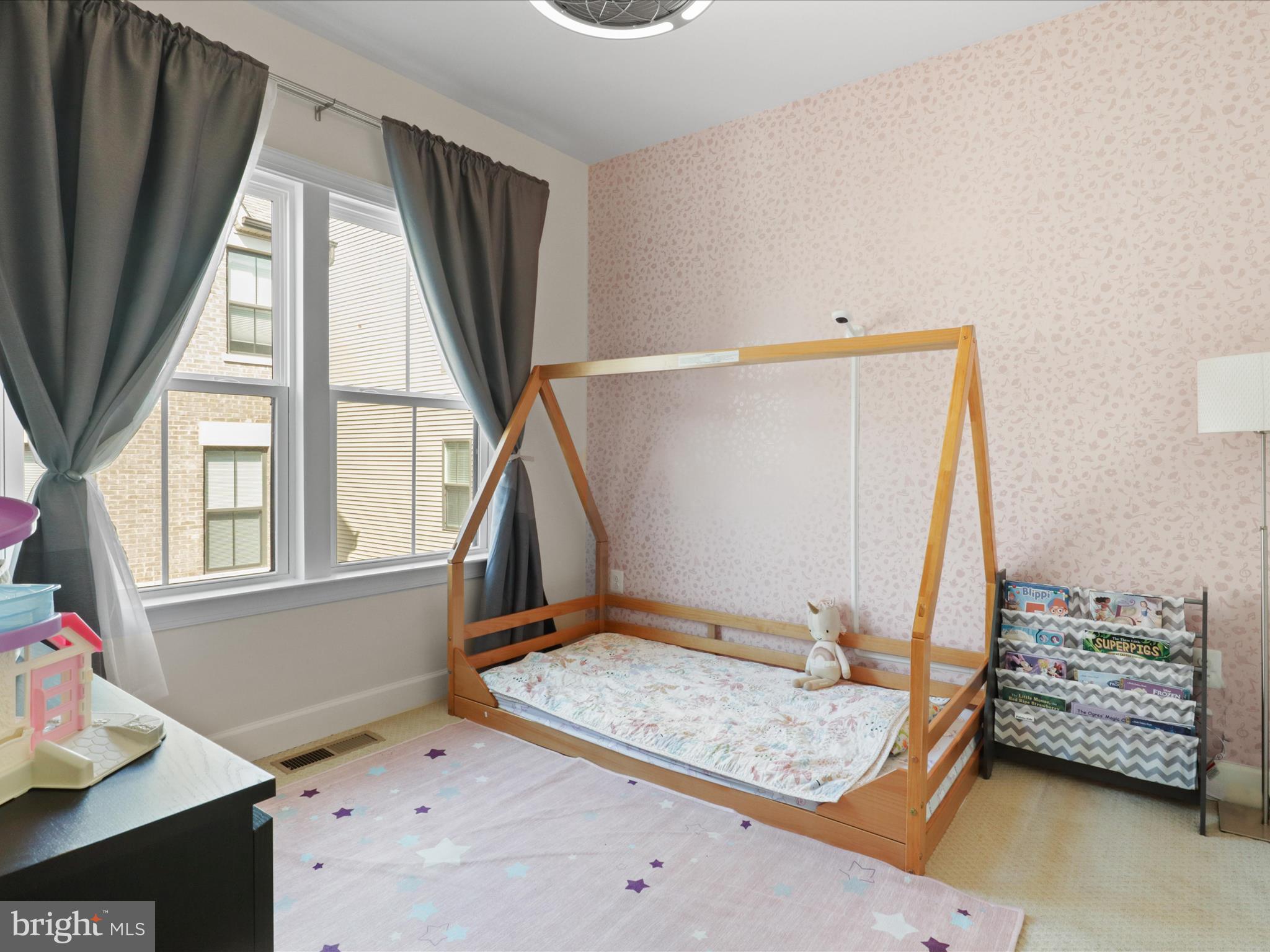 AMBROSE HILLS - Residential Lease