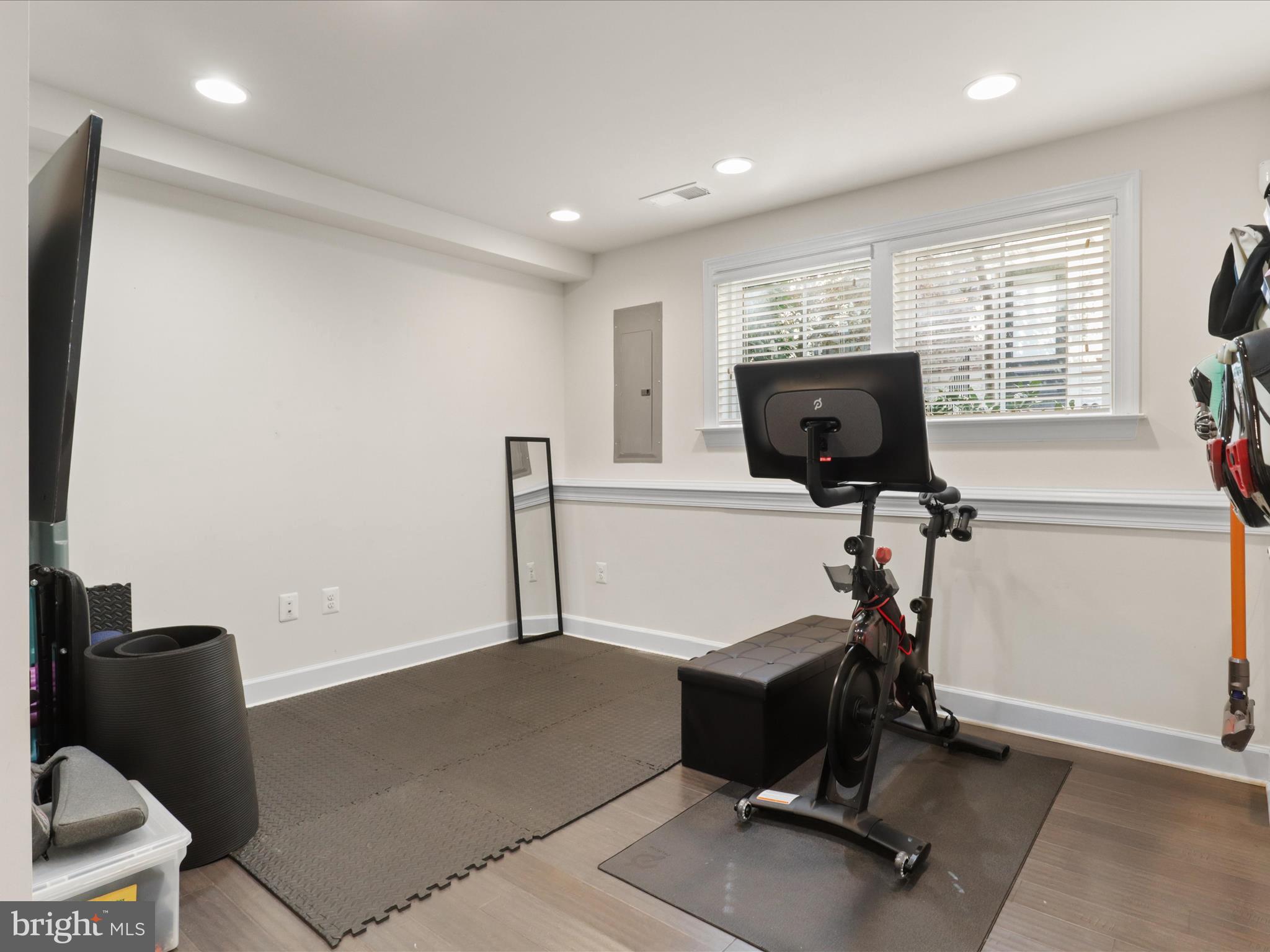 AMBROSE HILLS - Residential Lease