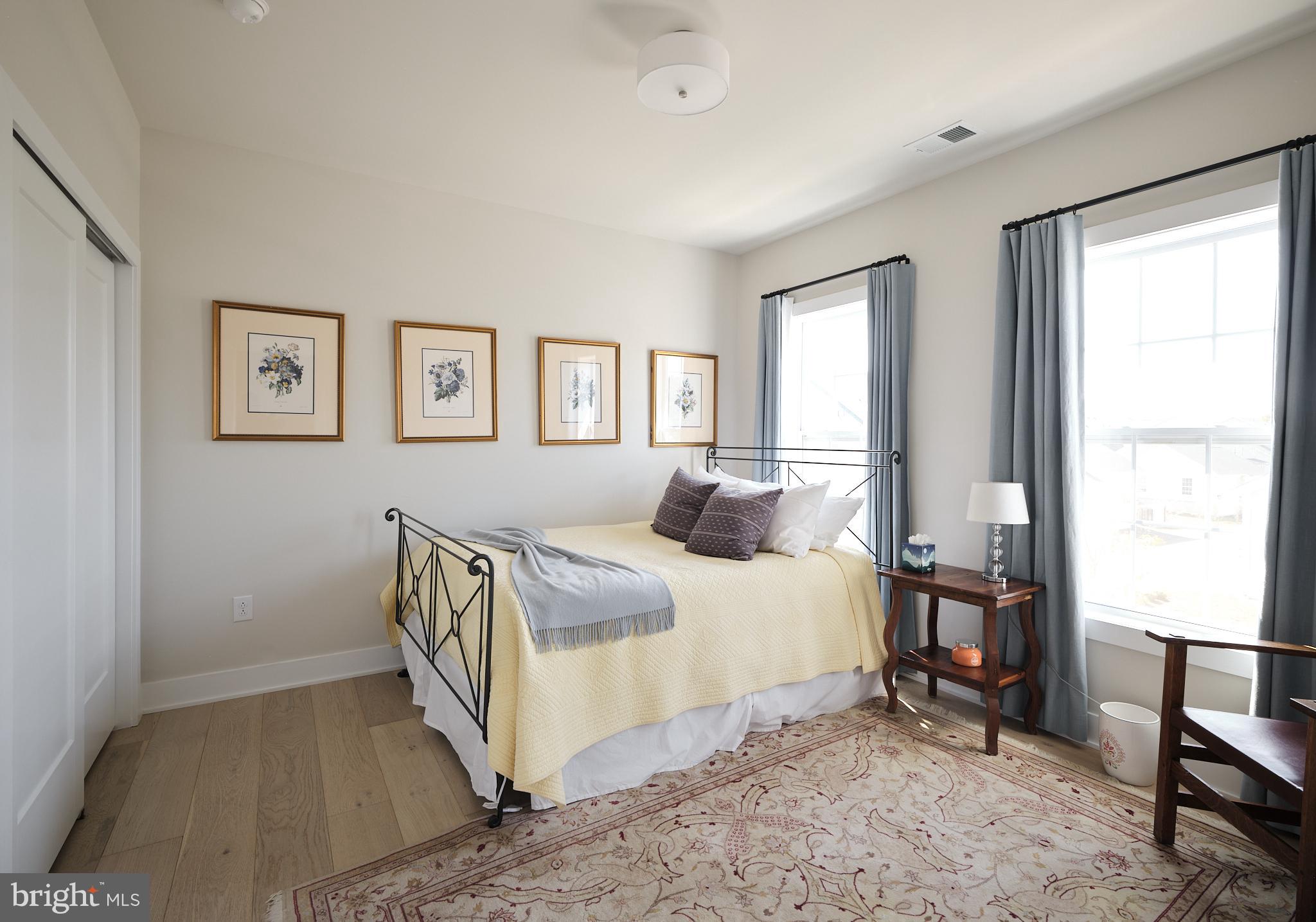 FENTONS CORNER - Residential