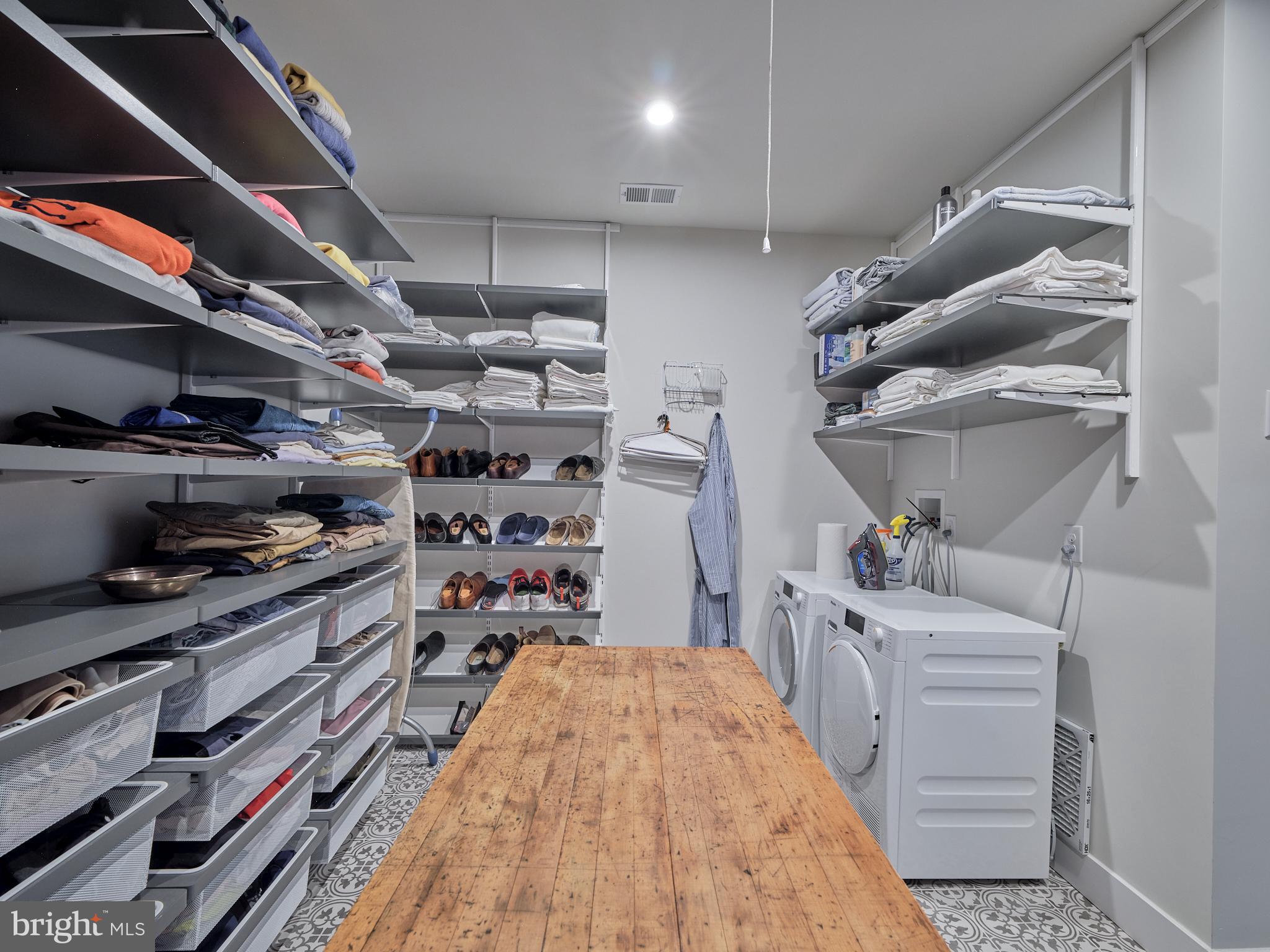 FENTONS CORNER - Residential