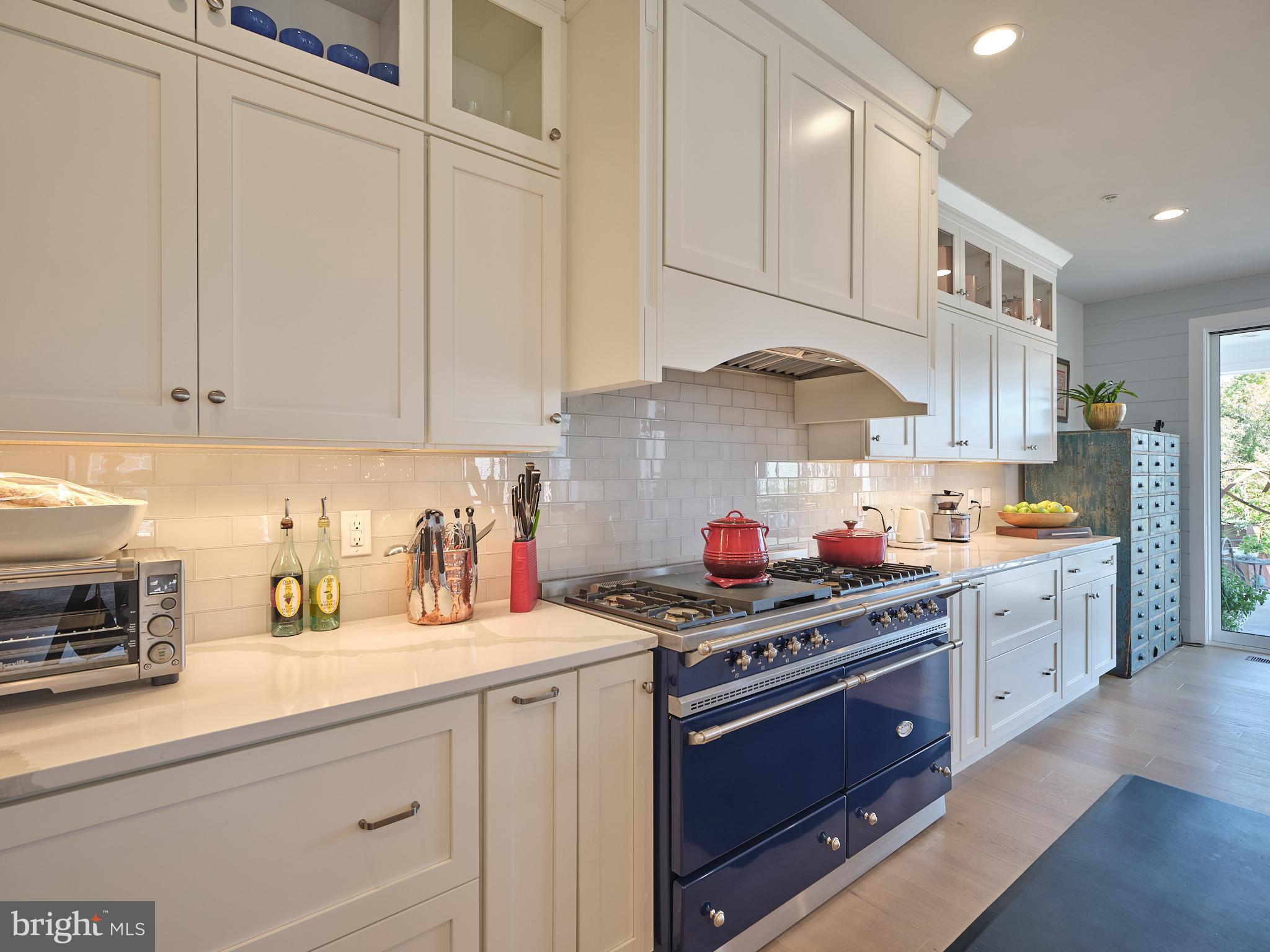 FENTONS CORNER - Residential