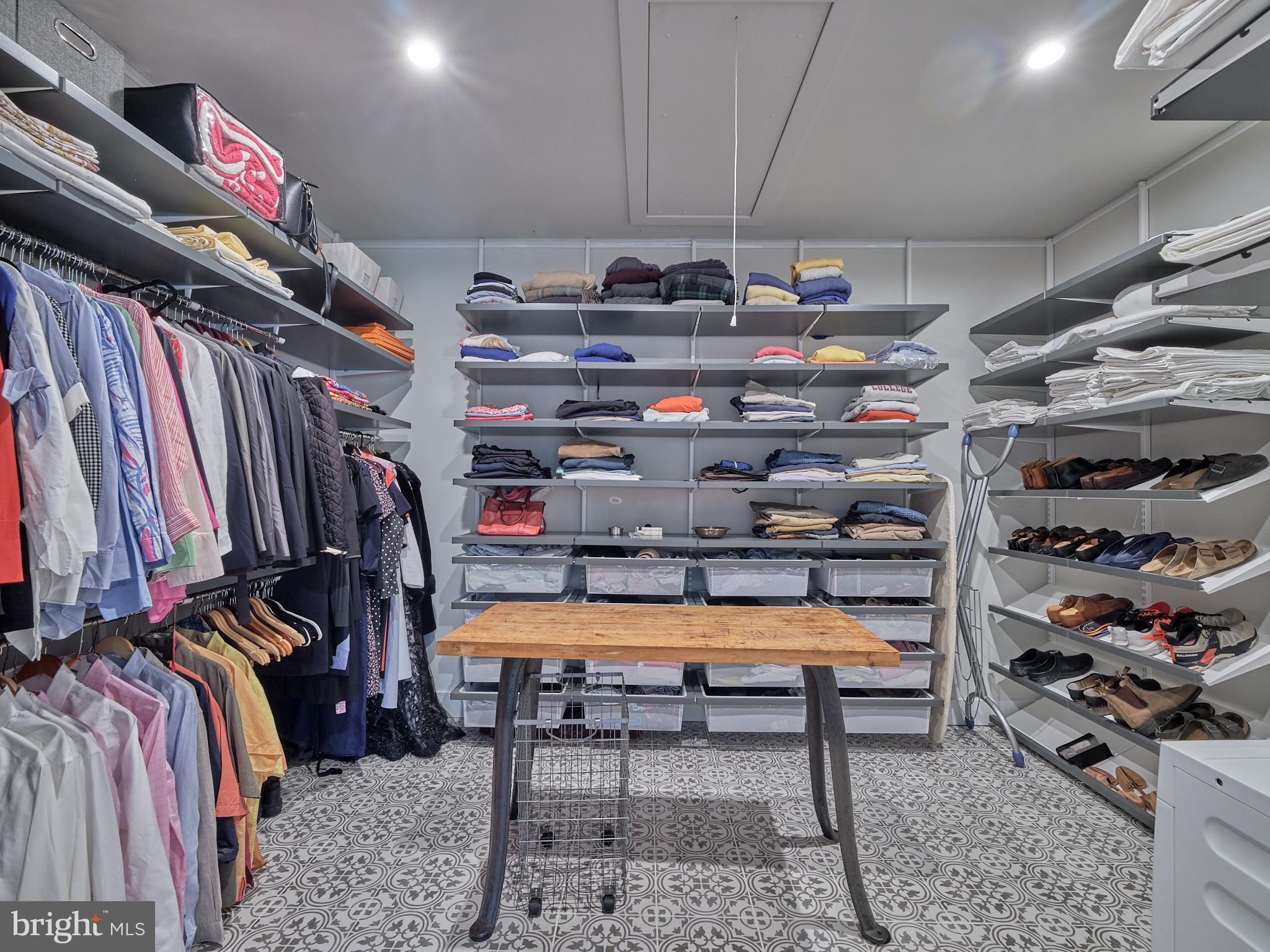 FENTONS CORNER - Residential