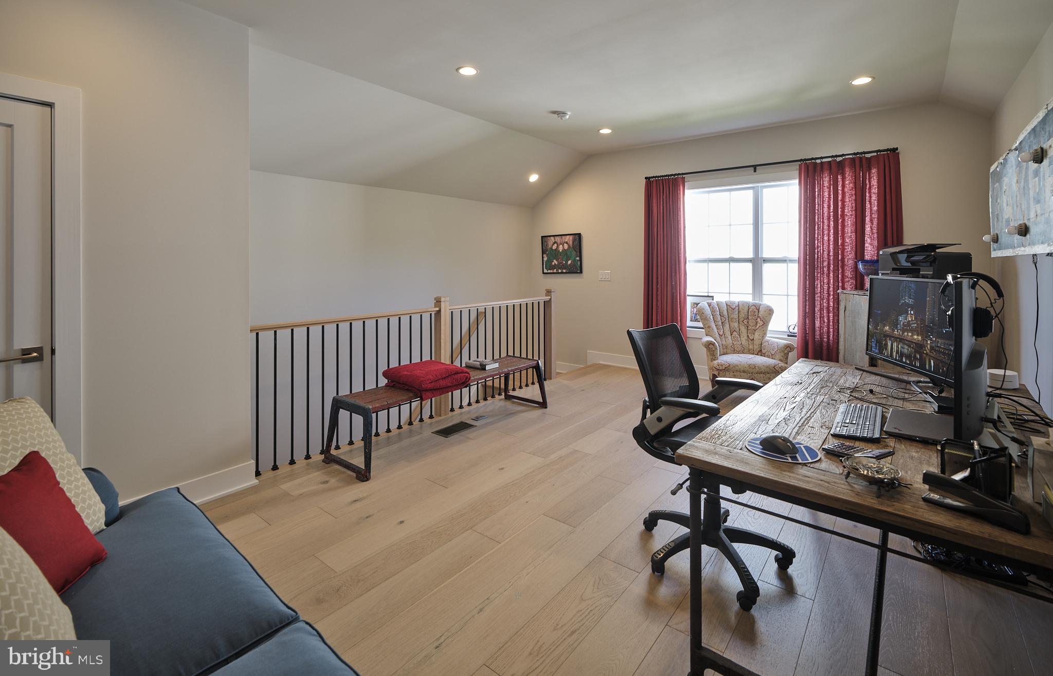 FENTONS CORNER - Residential