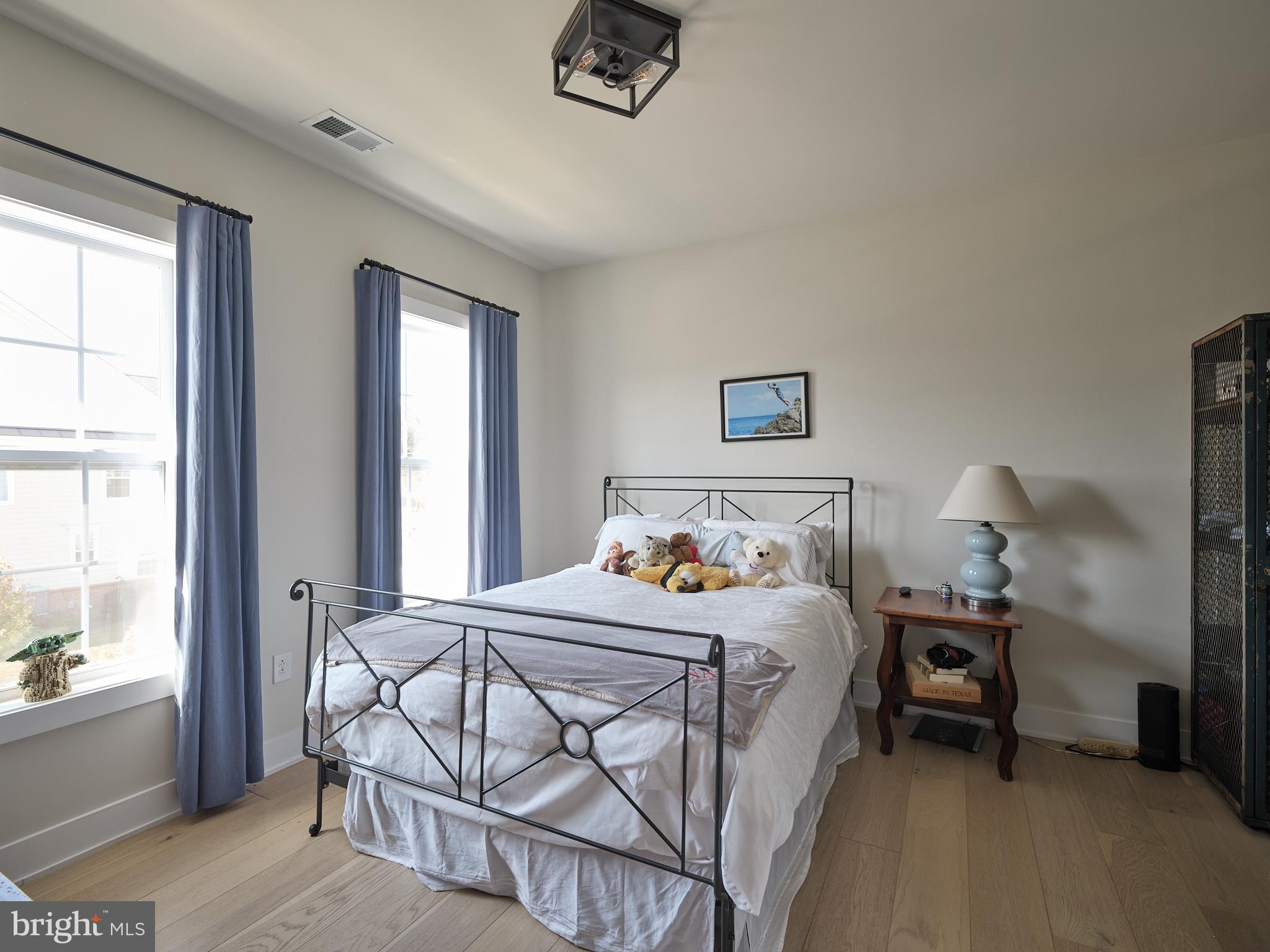 FENTONS CORNER - Residential