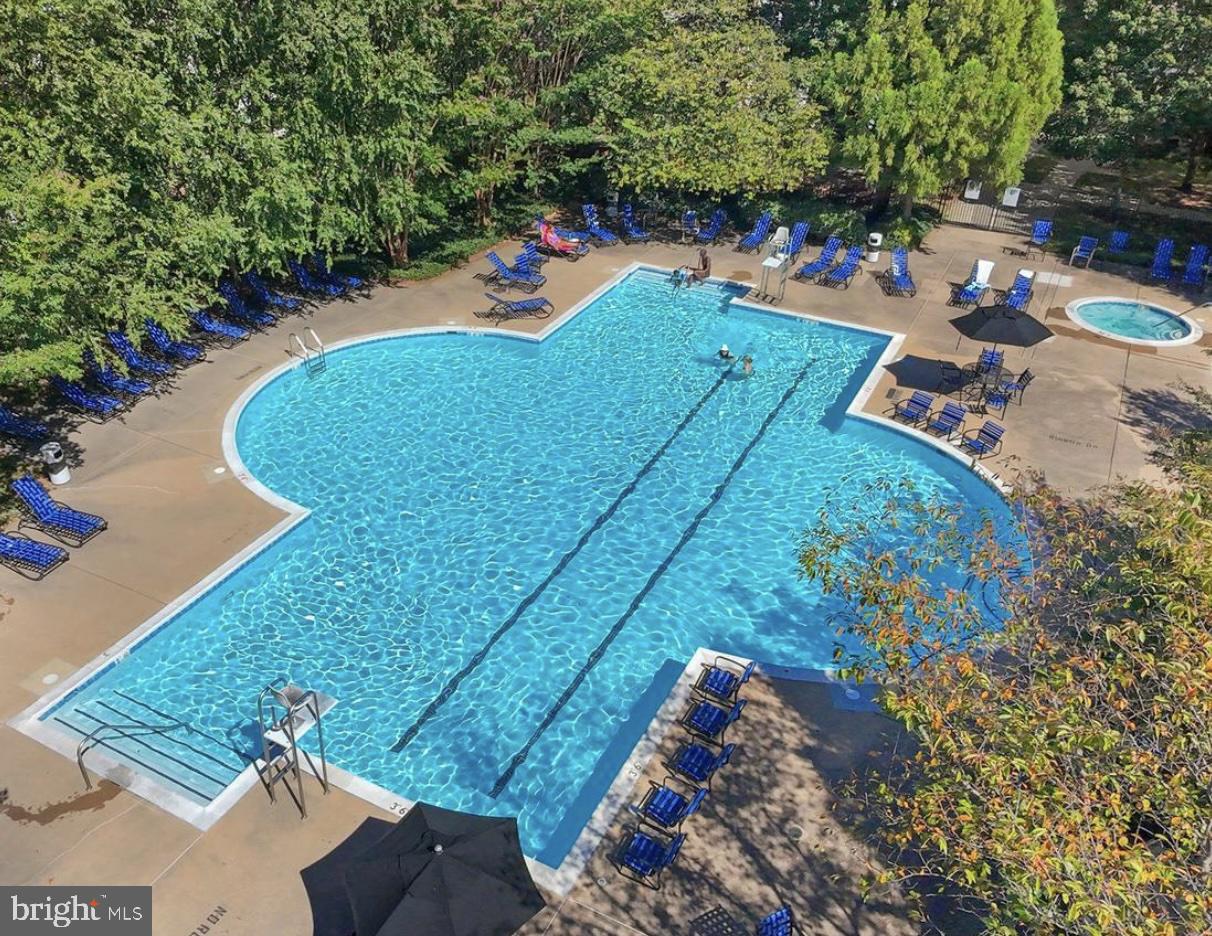 ASHMORE AT GERMANOWN COMMUNITY - Residential