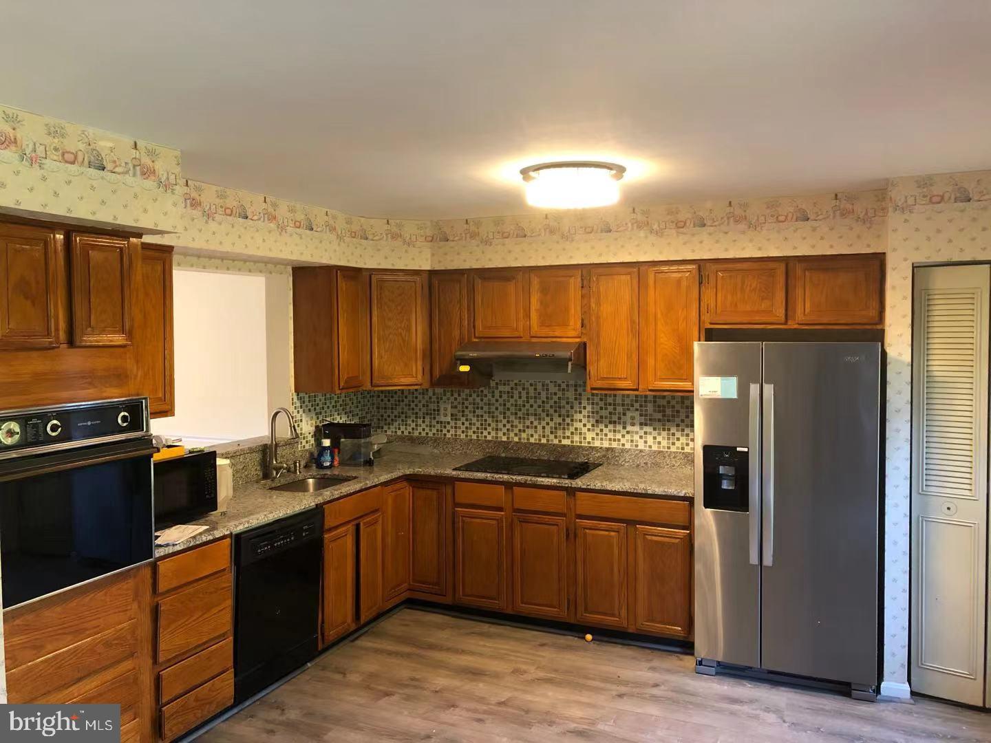 COPPERFIELD AT FIVE FRM - Residential Lease