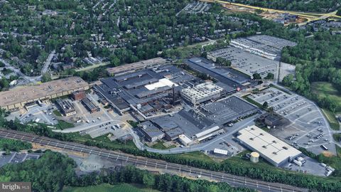 Photo of 1004 New Holland Avenue #BUILDING 2, LANCASTER, PA 17601 (MLS # PALA2077474)