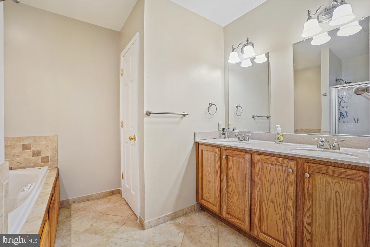 GAILA WOODS - Residential