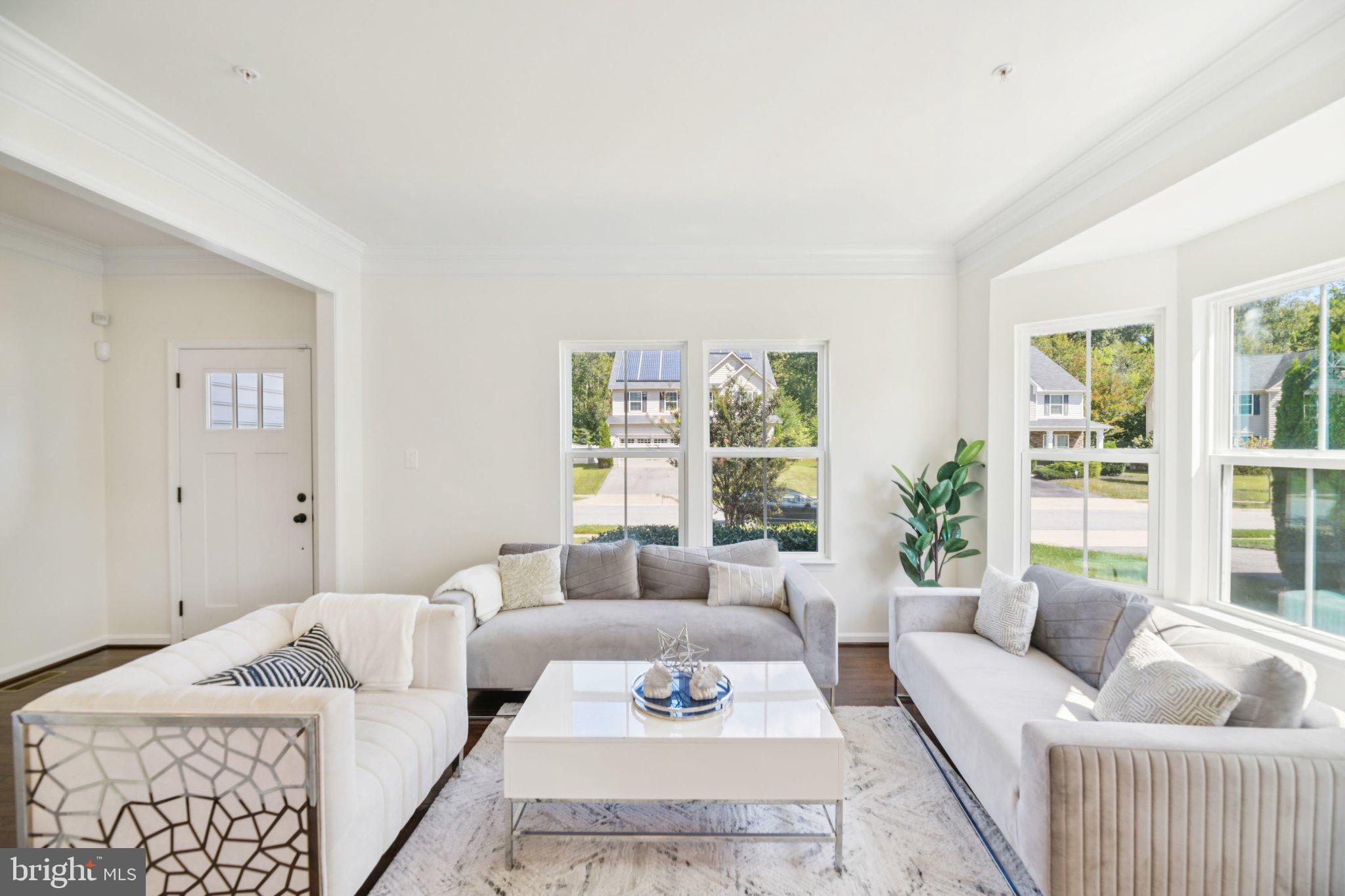 9273 ROCK LYNN CIRCLE