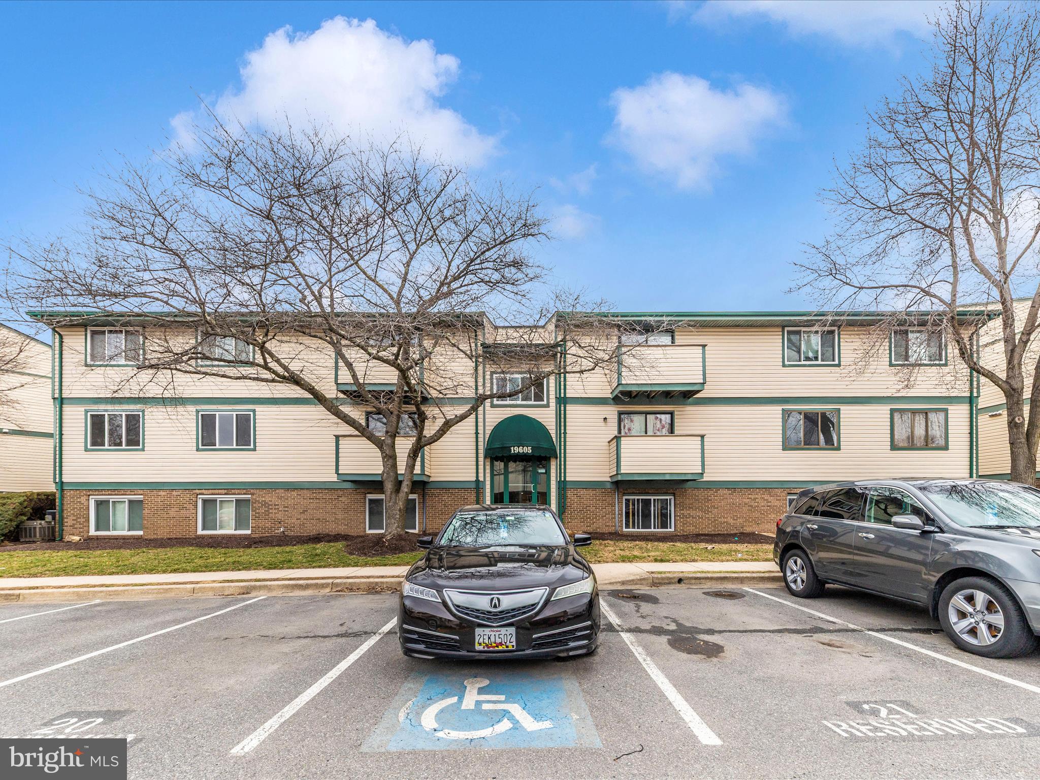 GREENFIELD COMMONS - Residential