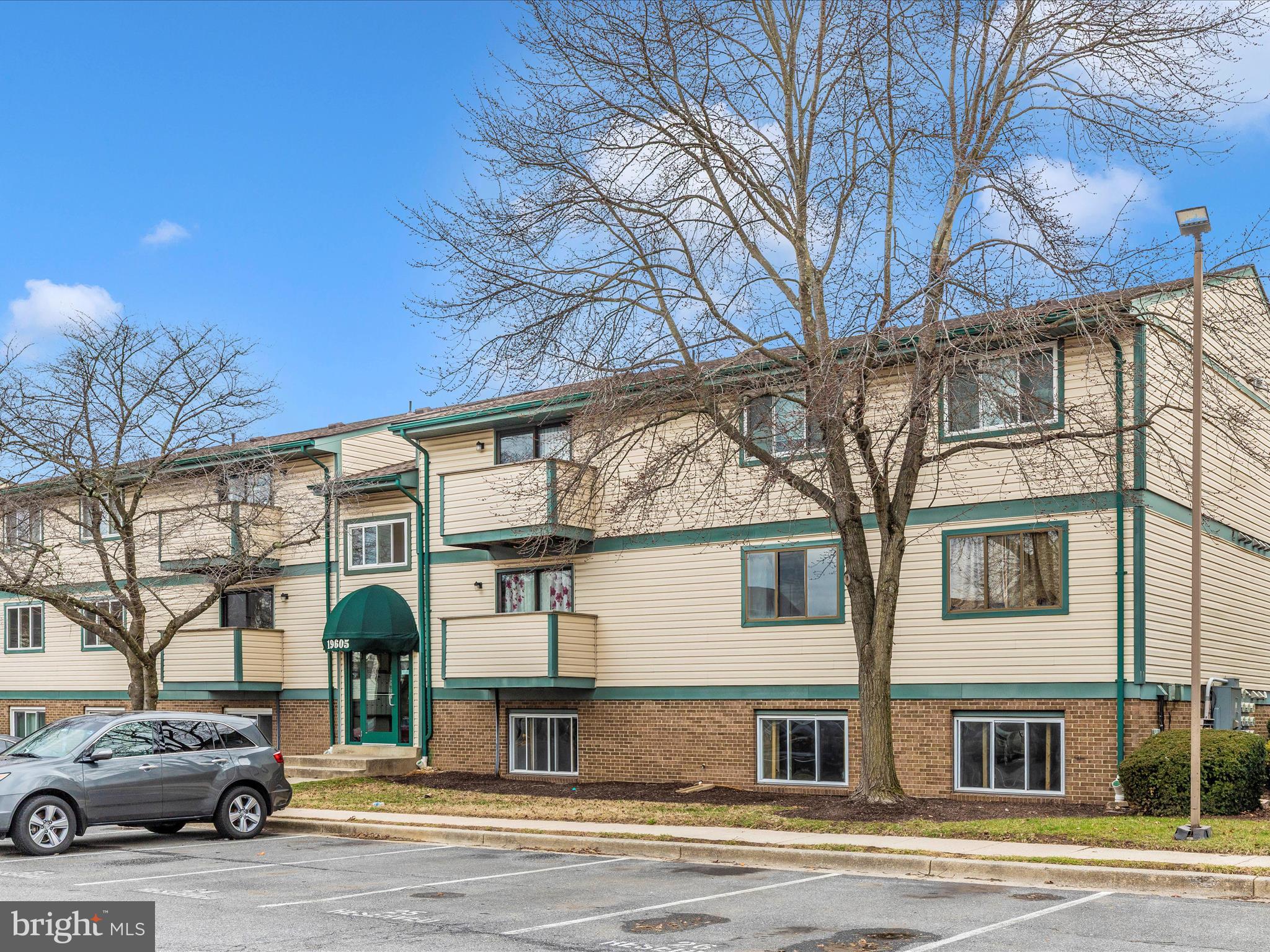 GREENFIELD COMMONS - Residential