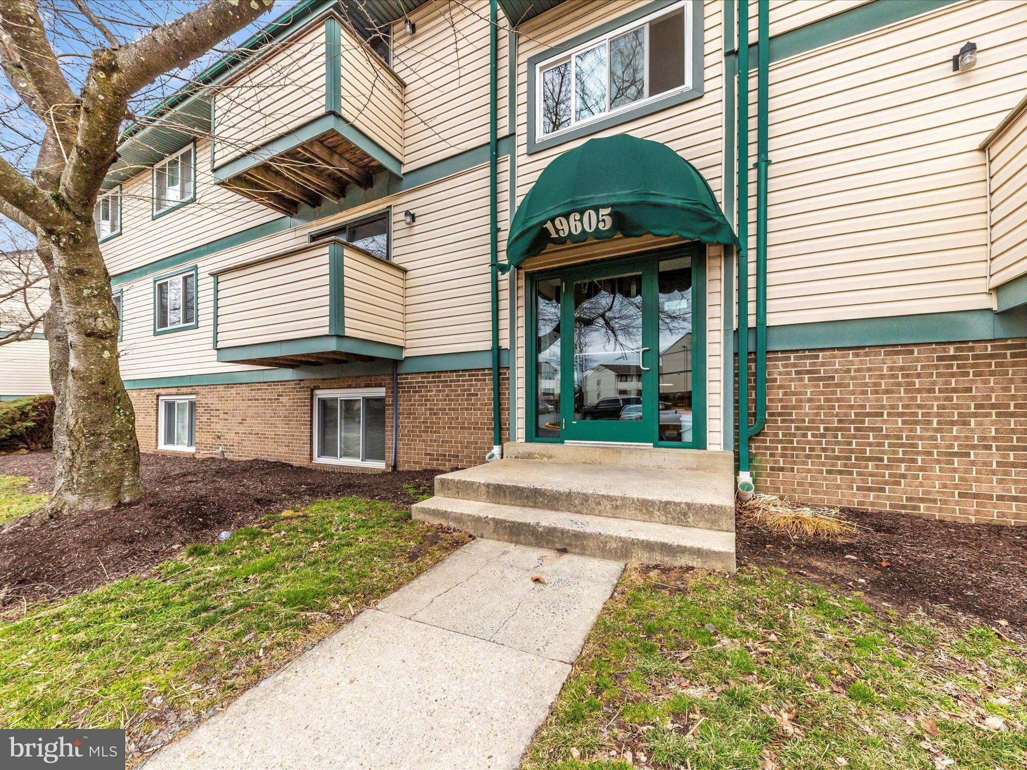 GREENFIELD COMMONS - Residential