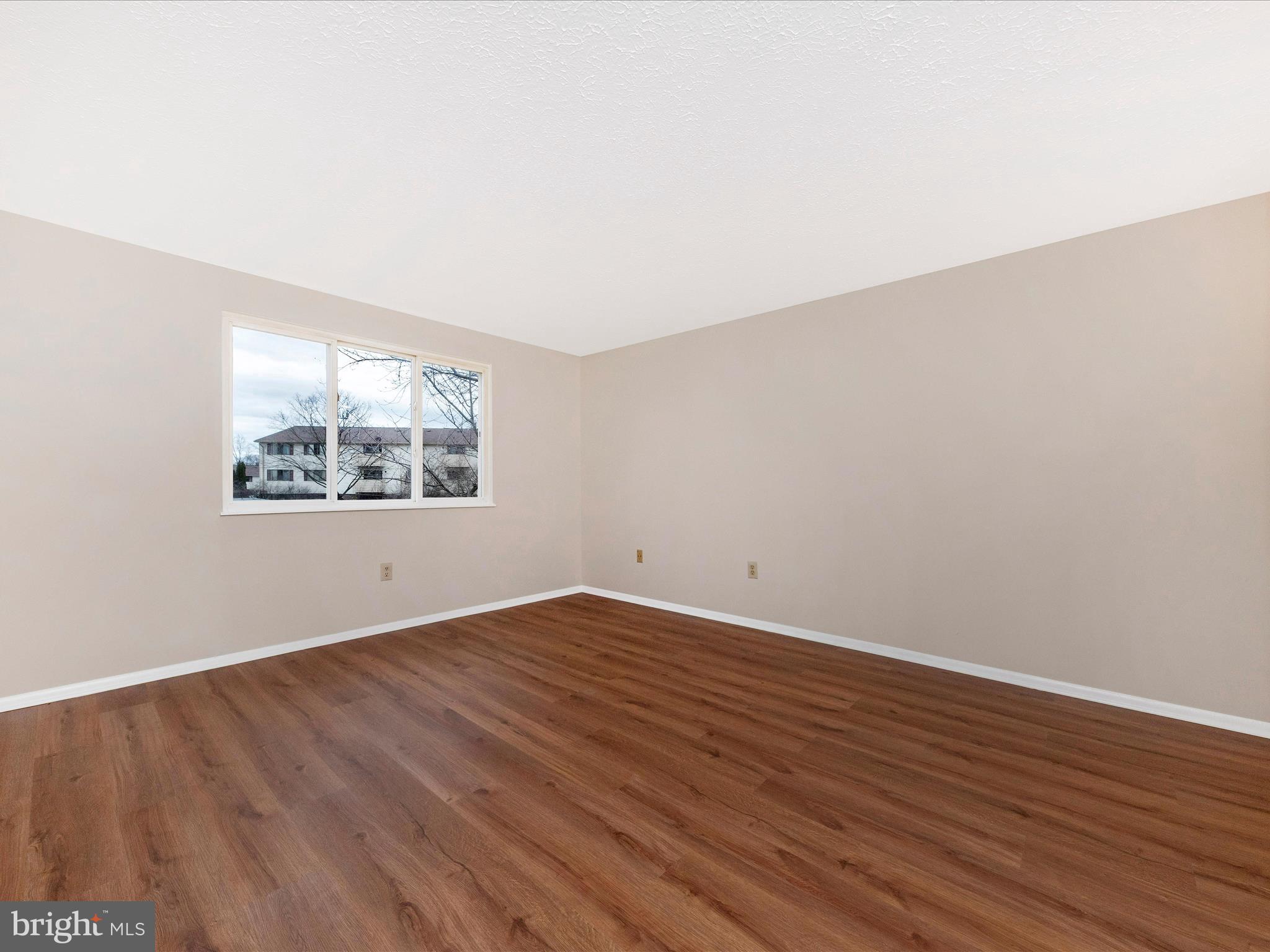 GREENFIELD COMMONS - Residential