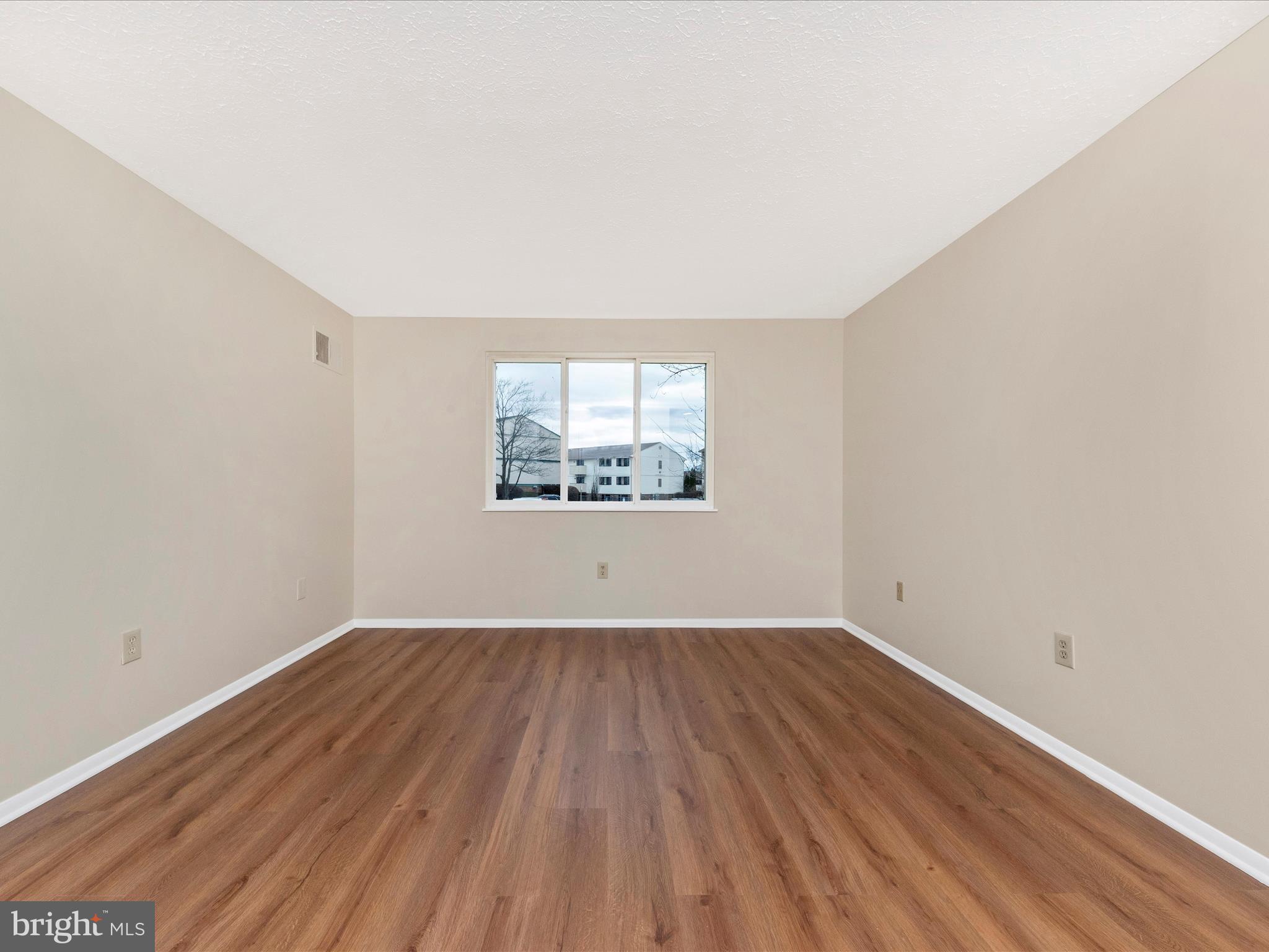 GREENFIELD COMMONS - Residential