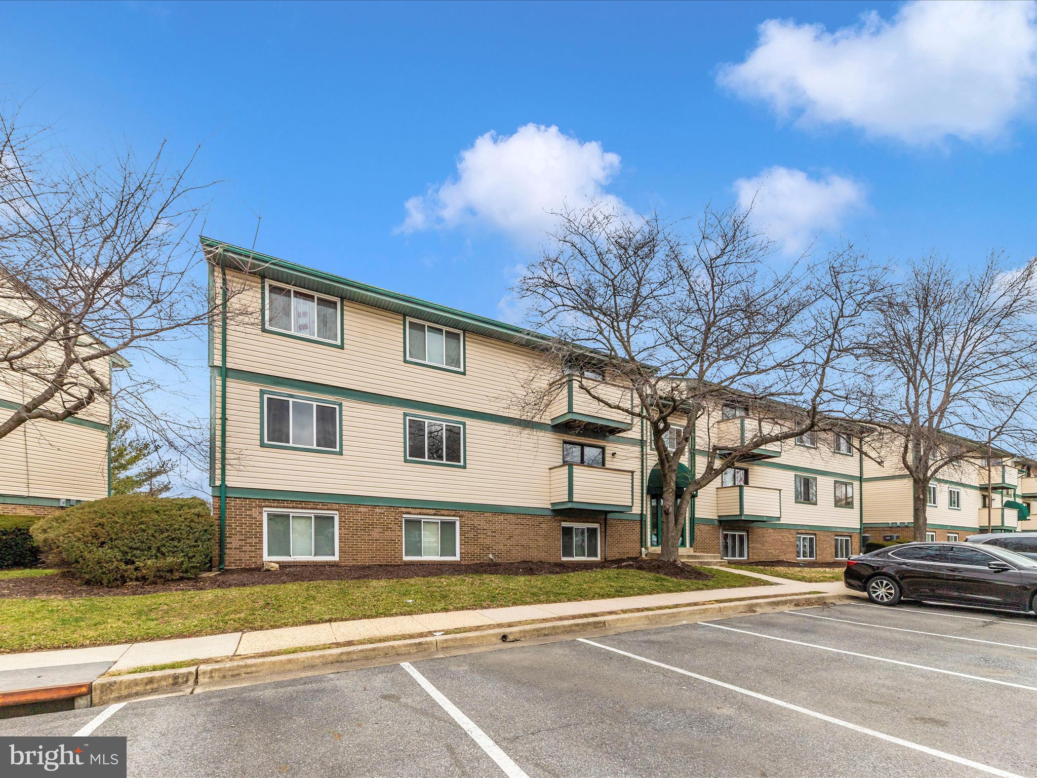 GREENFIELD COMMONS - Residential