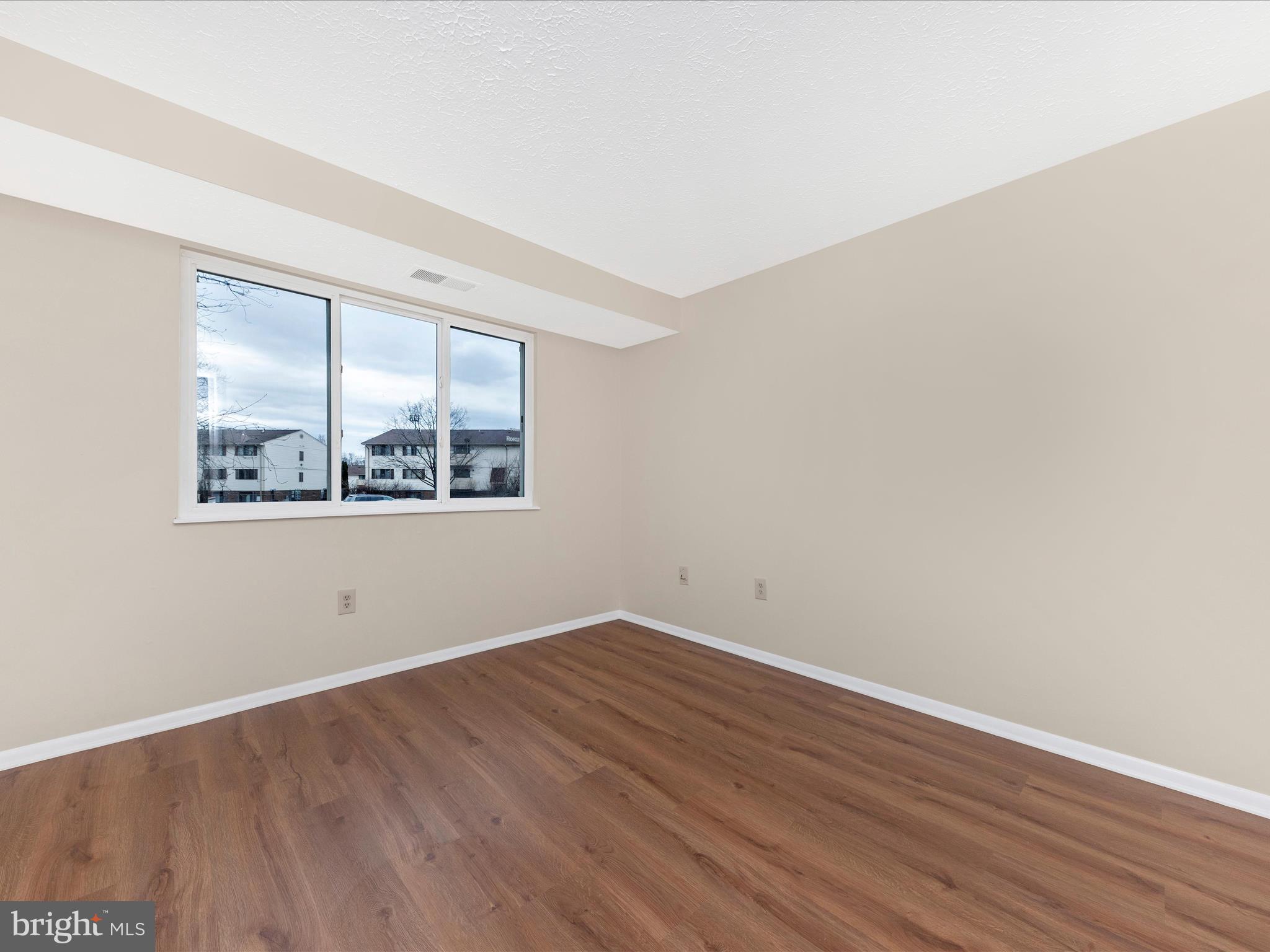 GREENFIELD COMMONS - Residential