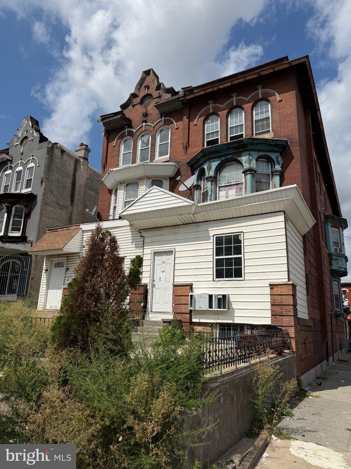 1101 W LEHIGH AVENUE