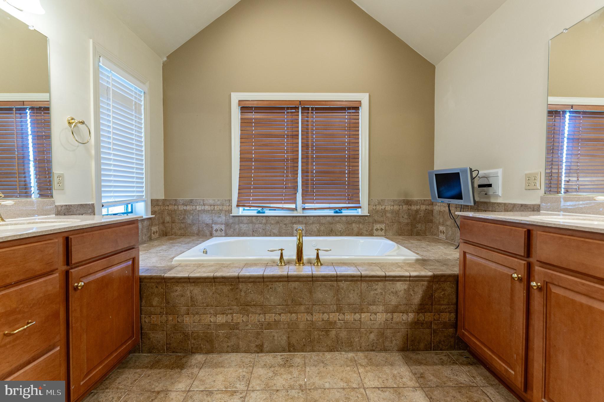 PARKVIEW ESTATES - Residential