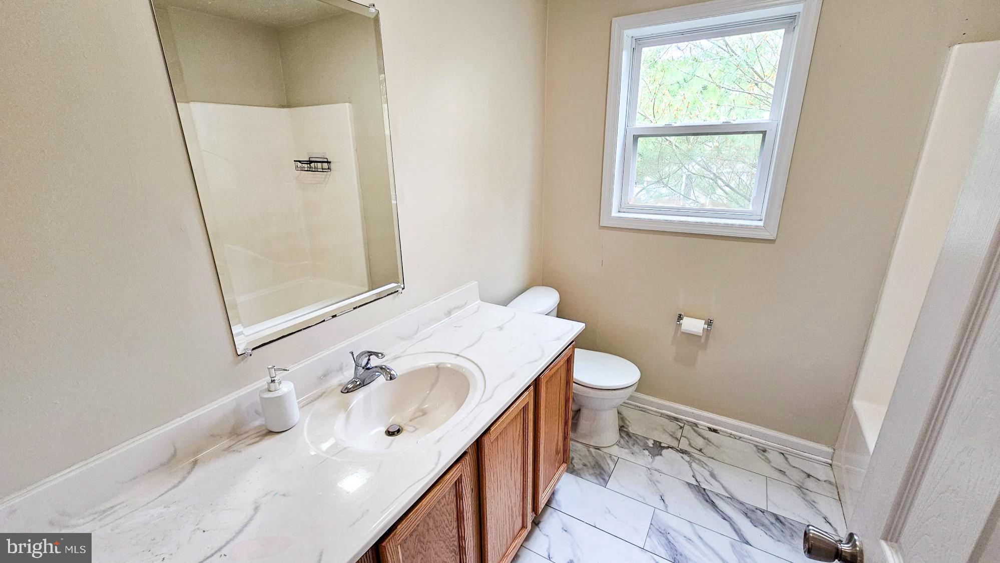 INLET POINT - Residential Lease