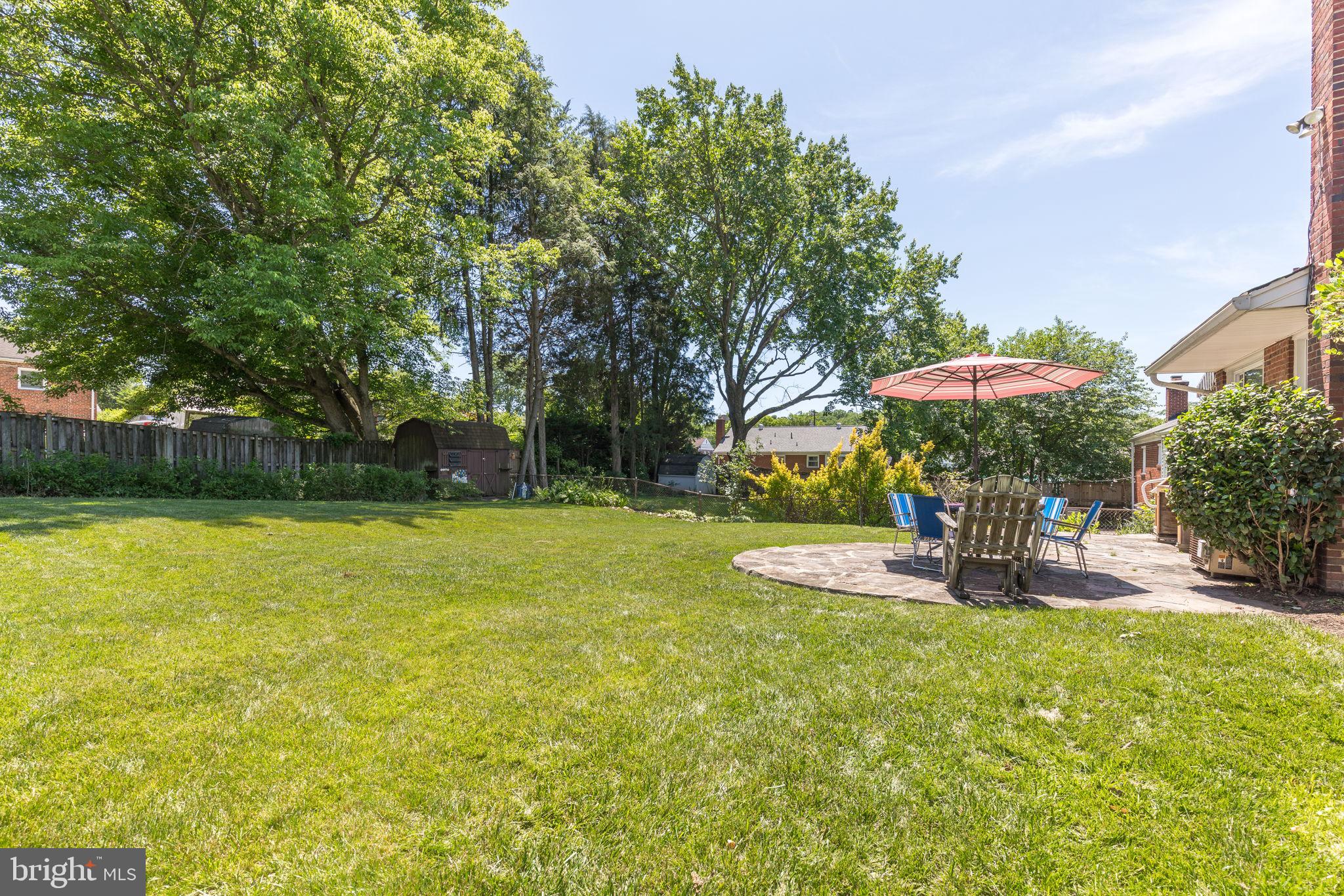 ROBINDALE - Residential