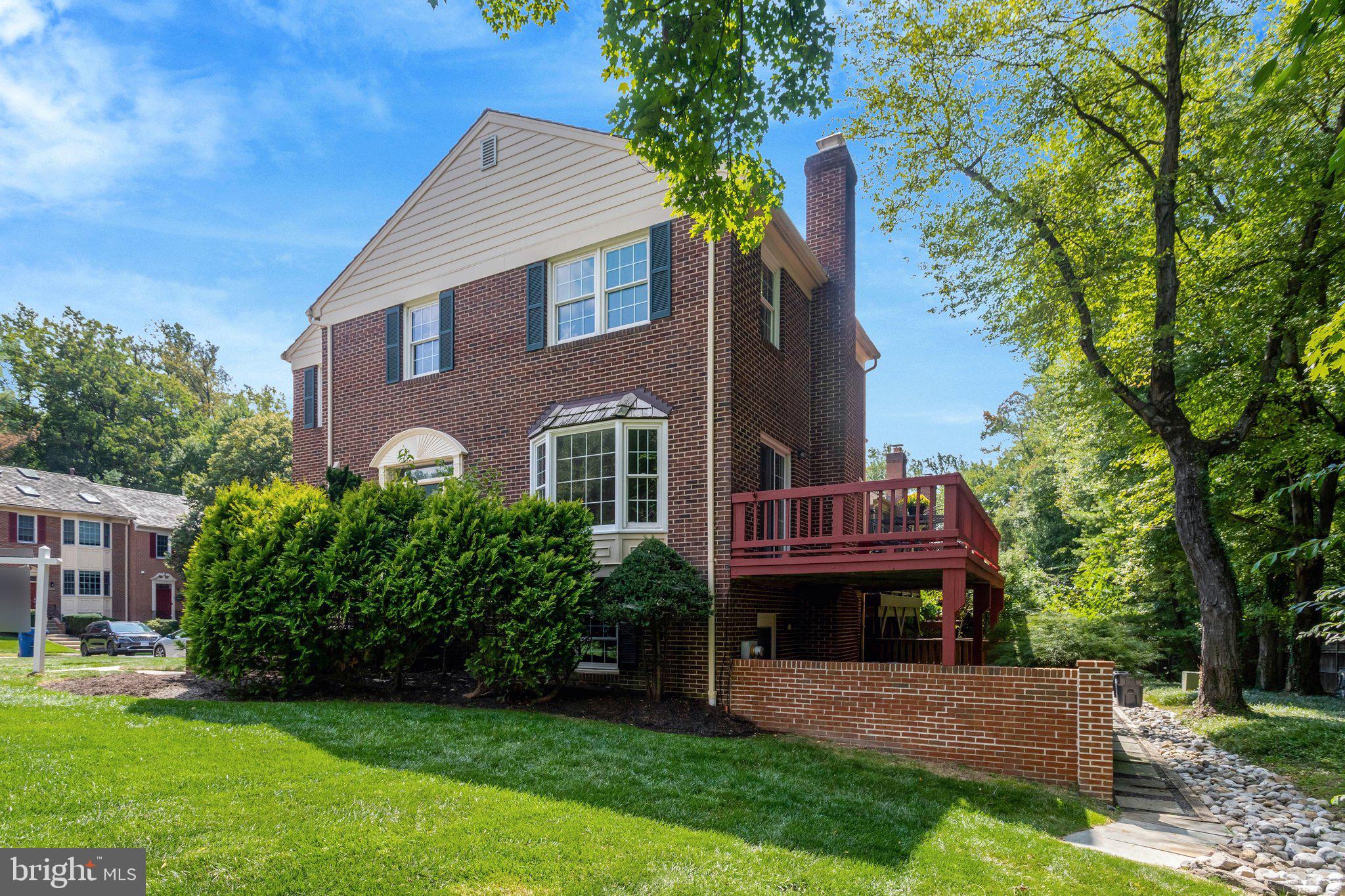 6859 WILLIAMSBURG POND COURT