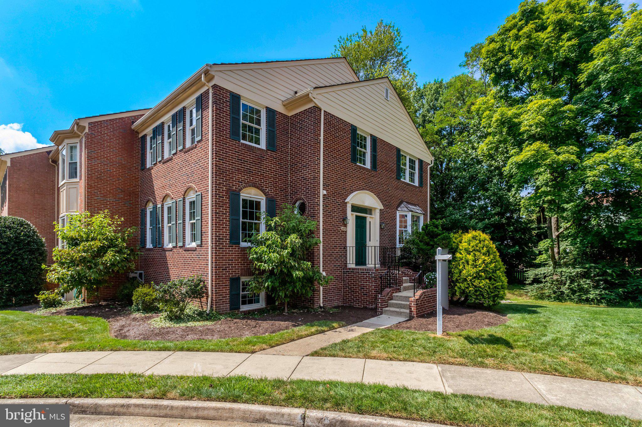 6859 WILLIAMSBURG POND COURT