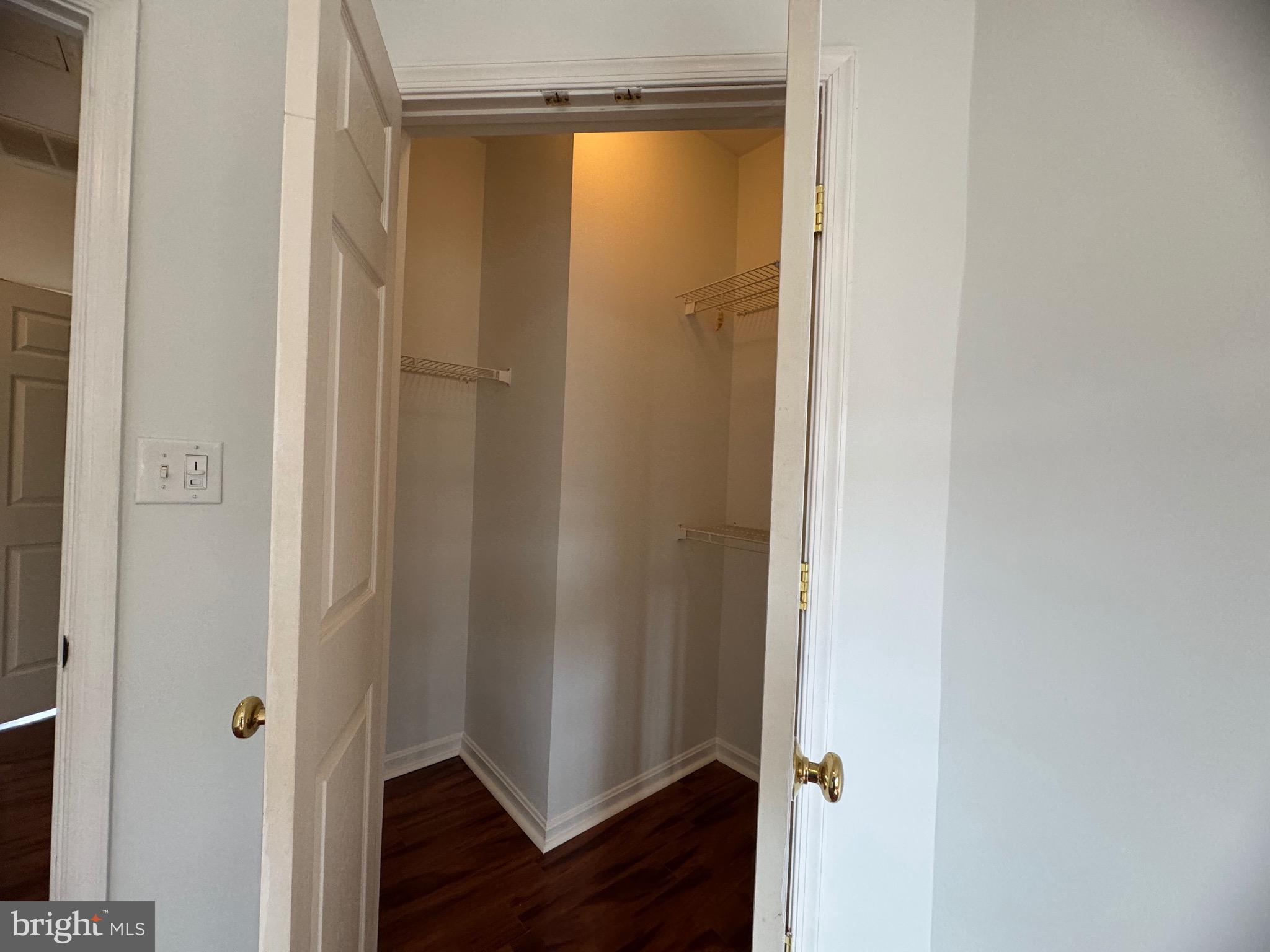 BARR HILL AT INVERNESS - Residential Lease