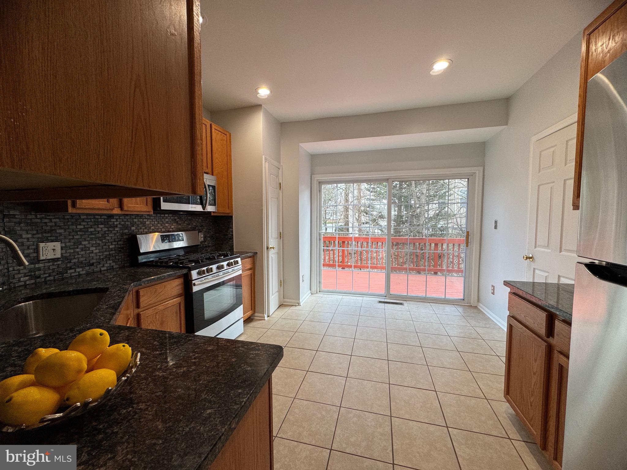 BARR HILL AT INVERNESS - Residential Lease