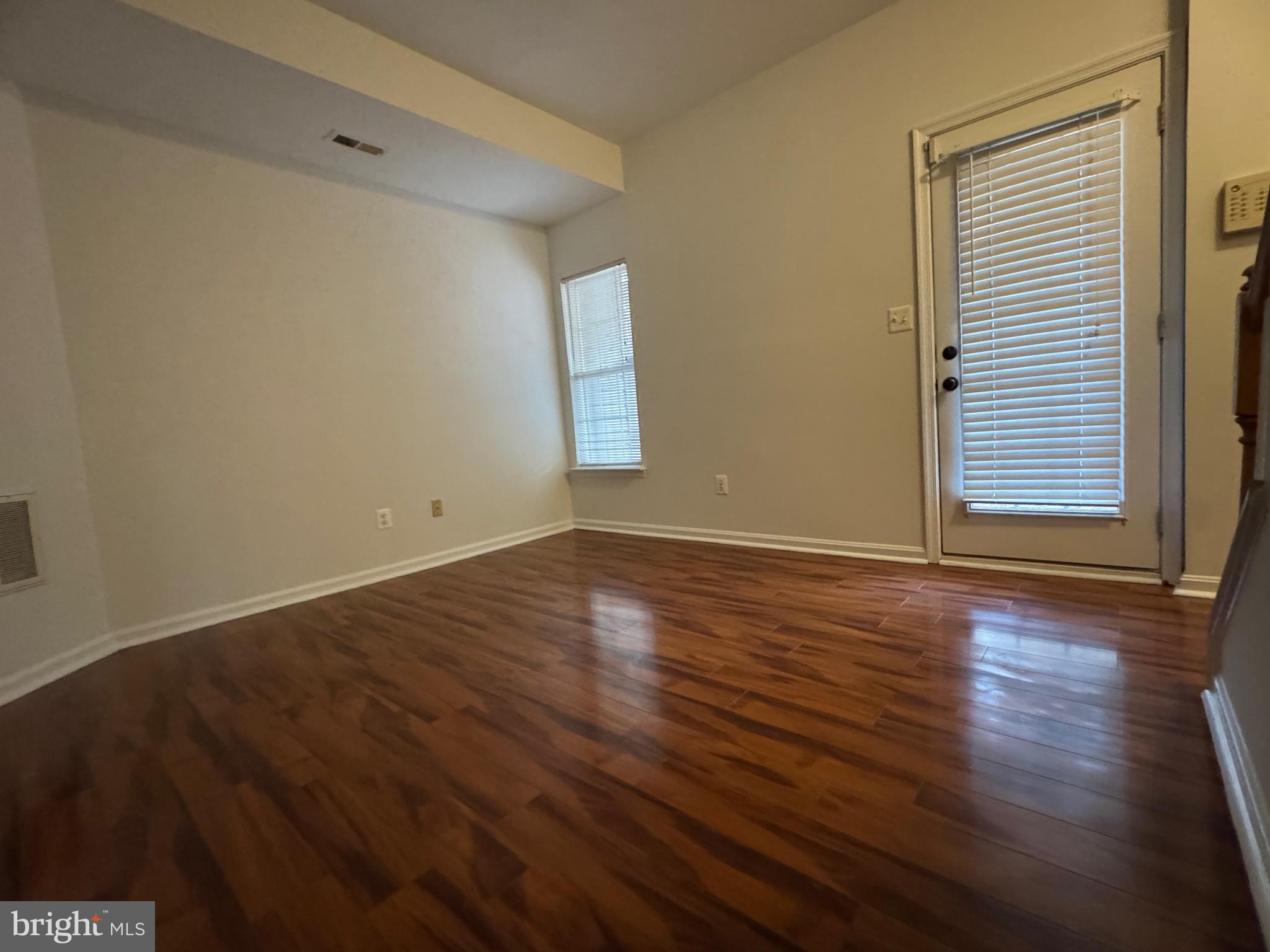 BARR HILL AT INVERNESS - Residential Lease