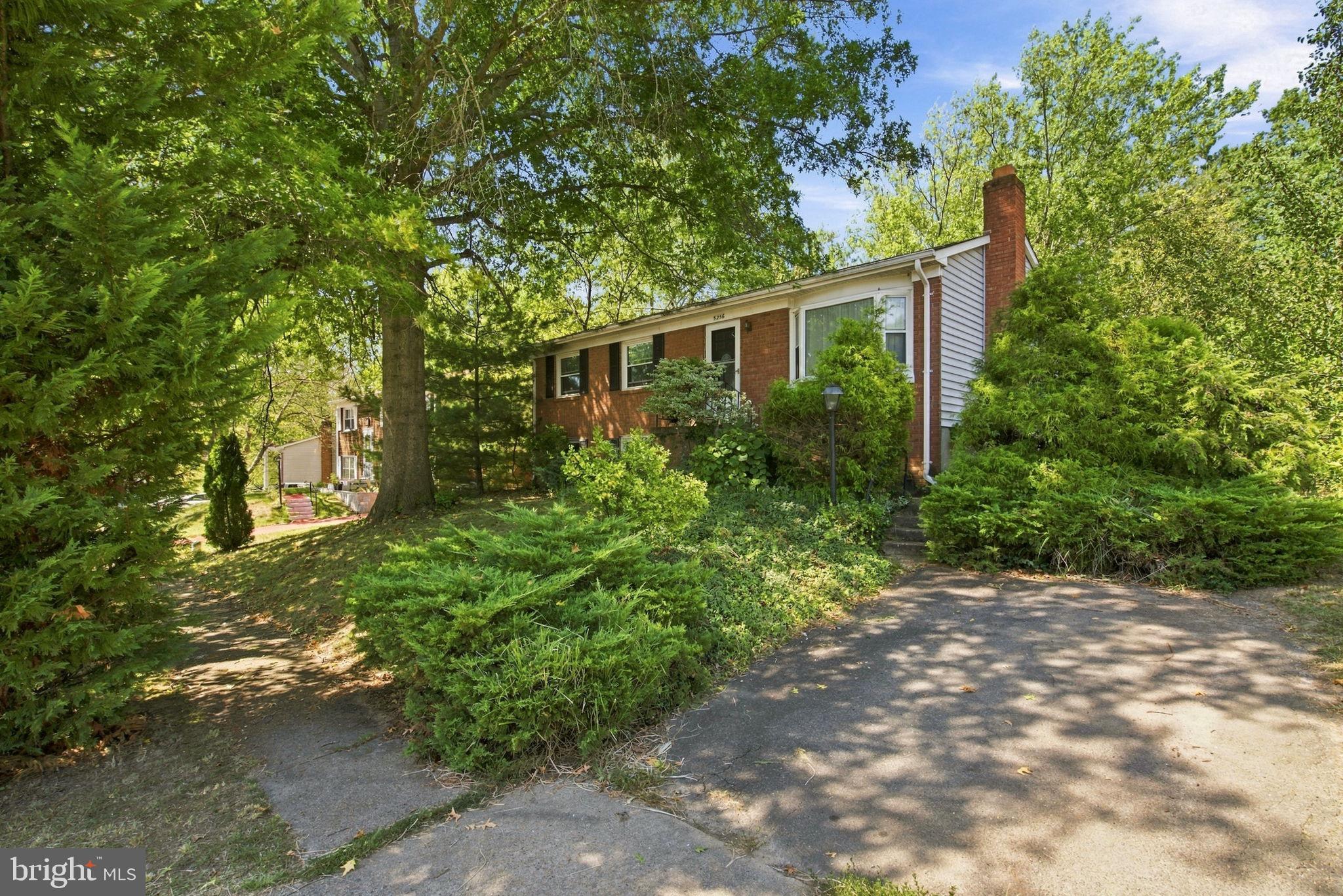 5256 MEDWICK COURT