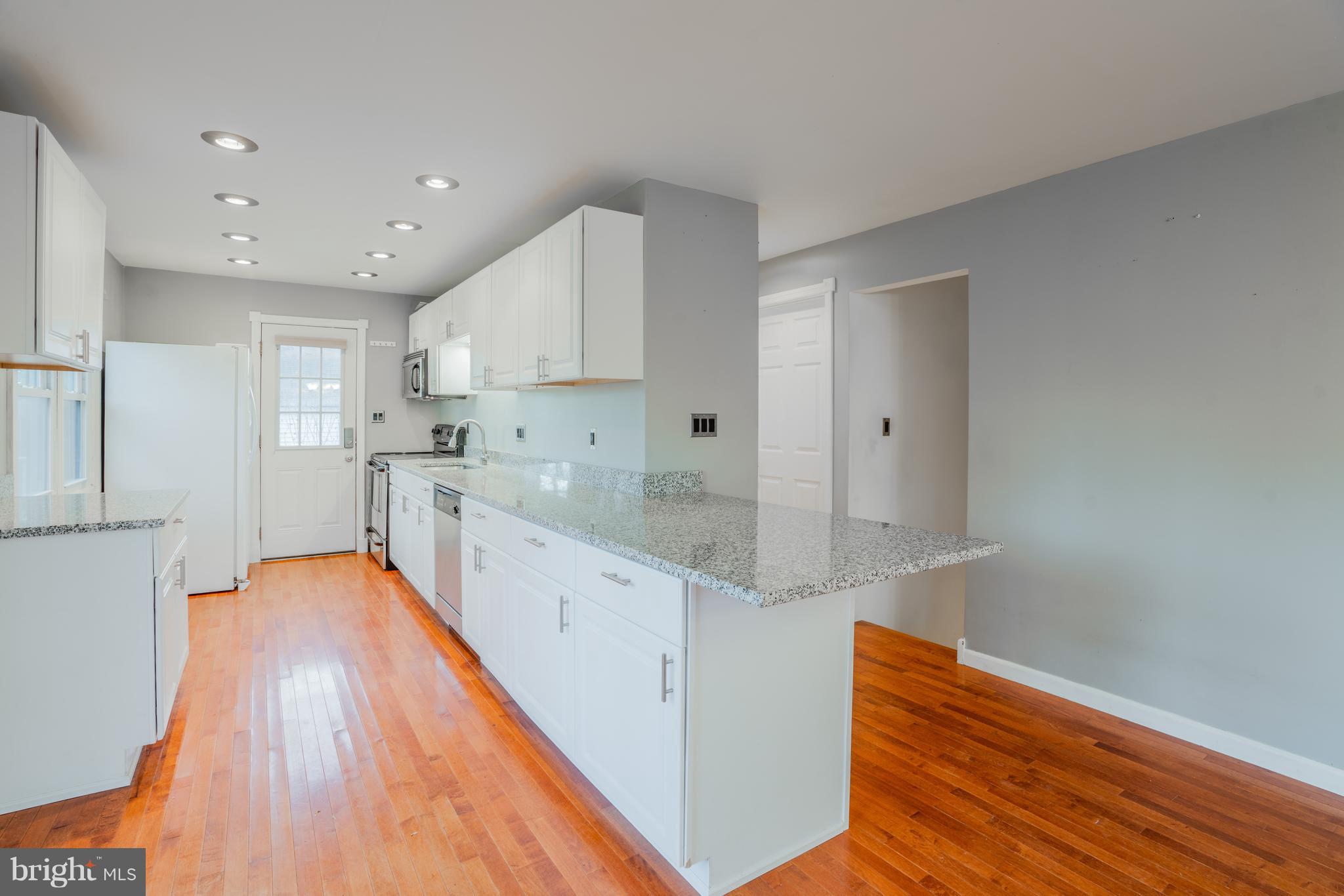 HYDE PARK - Residential