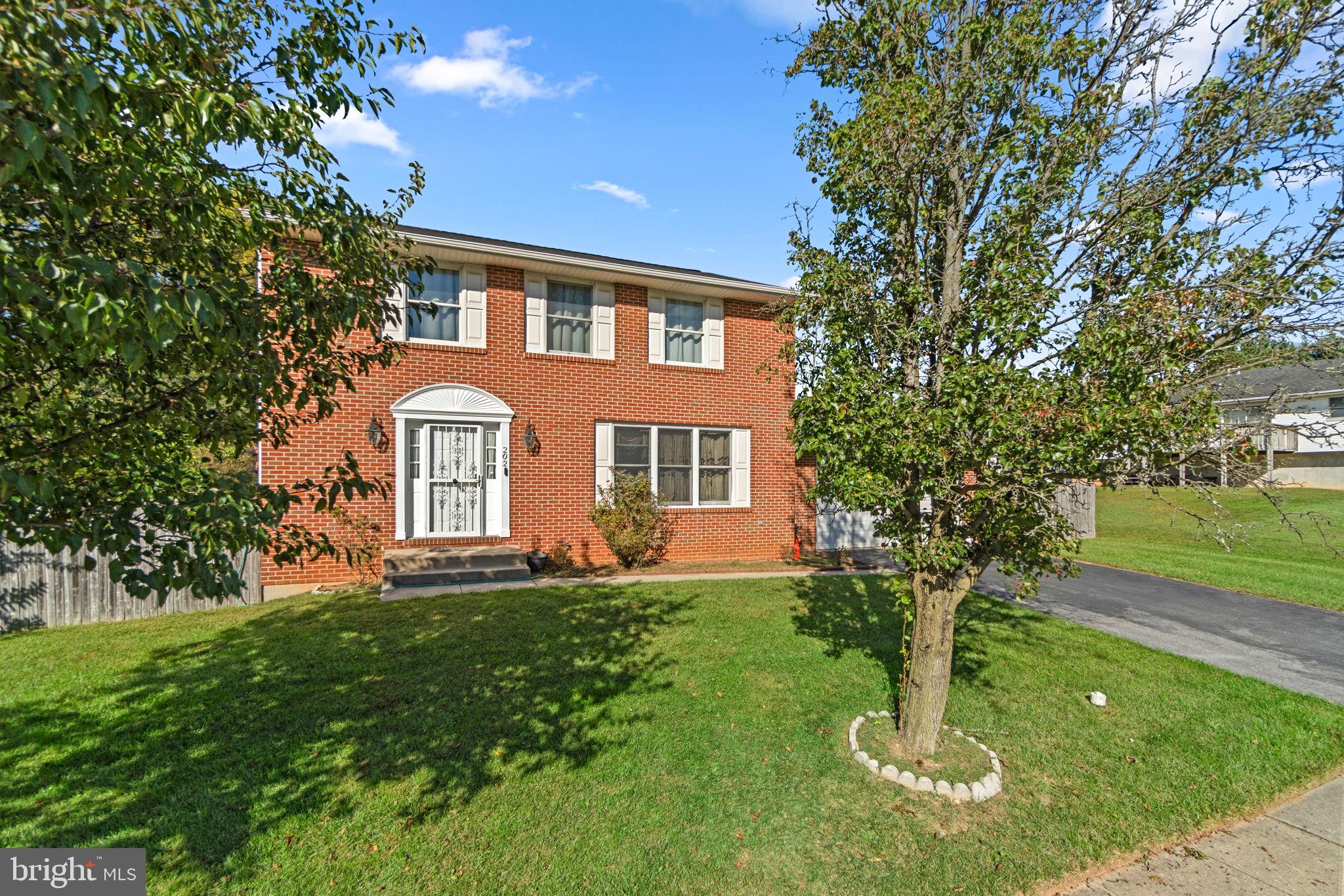 202 FOX HAVEN COURT