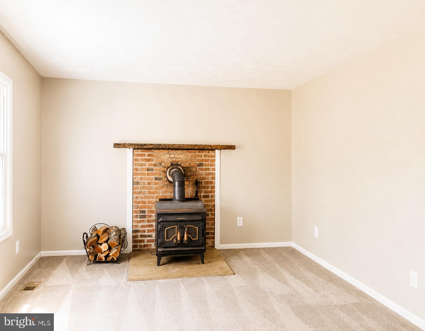 STUBBS LAKE VIEW - Residential