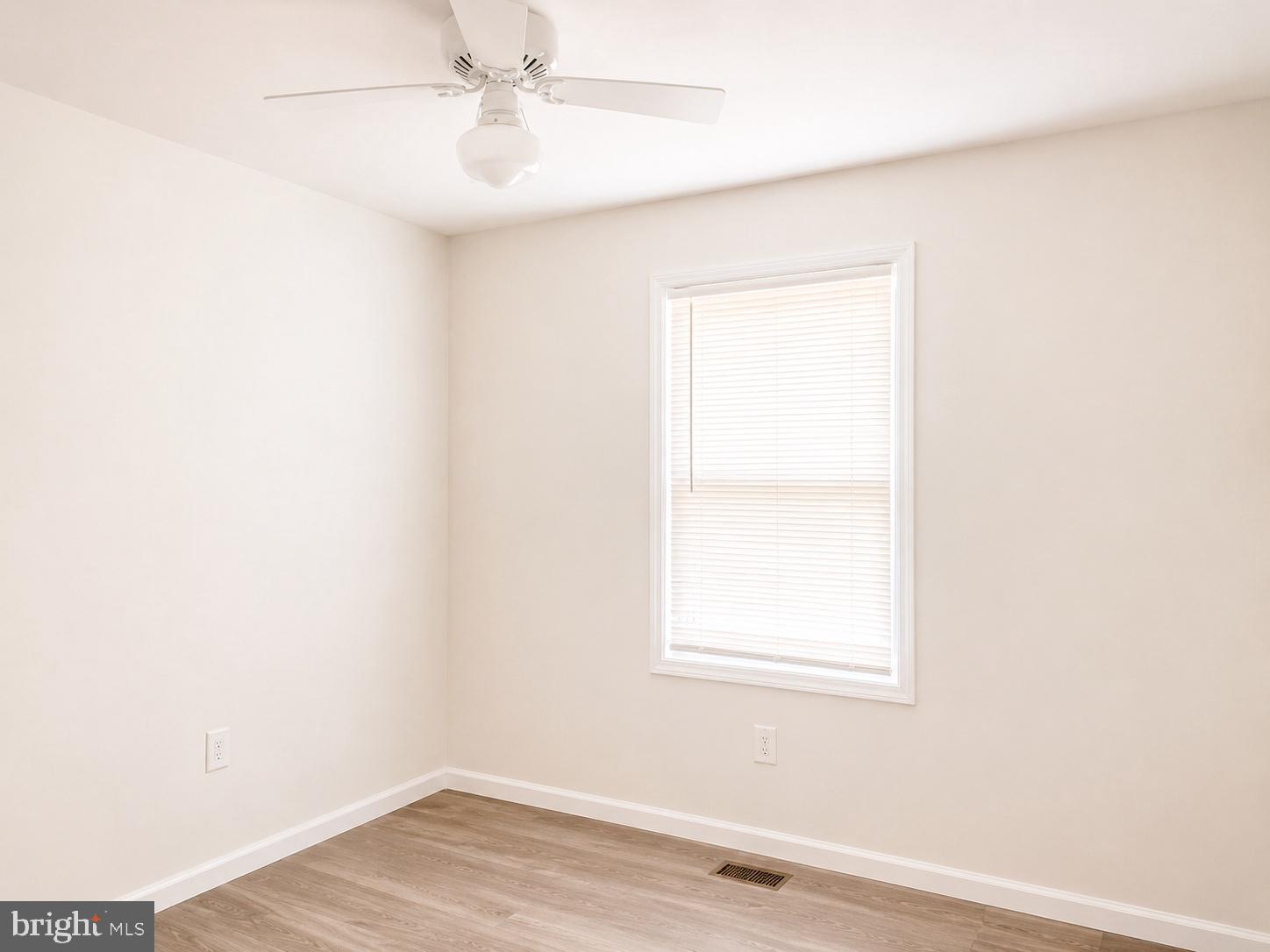 STUBBS LAKE VIEW - Residential