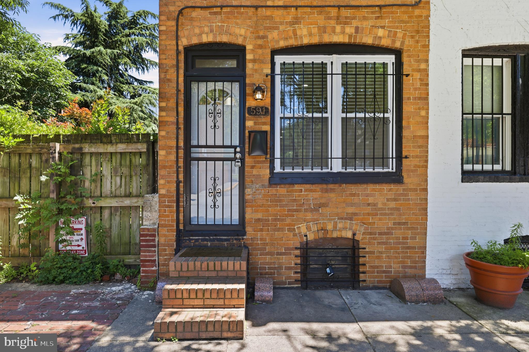 591 ORCHARD STREET