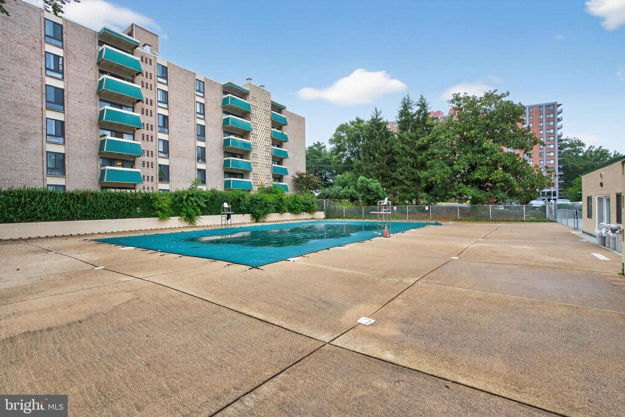 LAFAYETTE PARK CONDOMINIUM - Residential