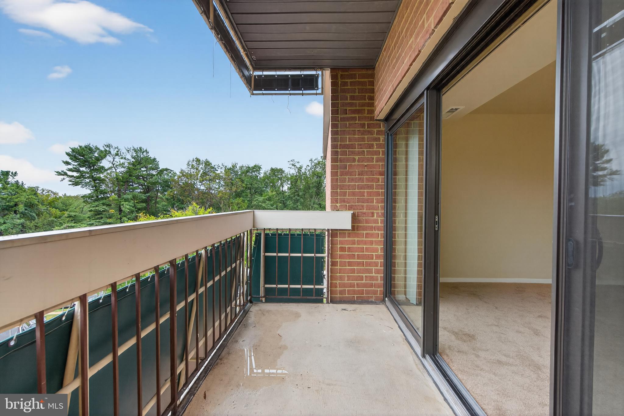 LAFAYETTE PARK CONDOMINIUM - Residential