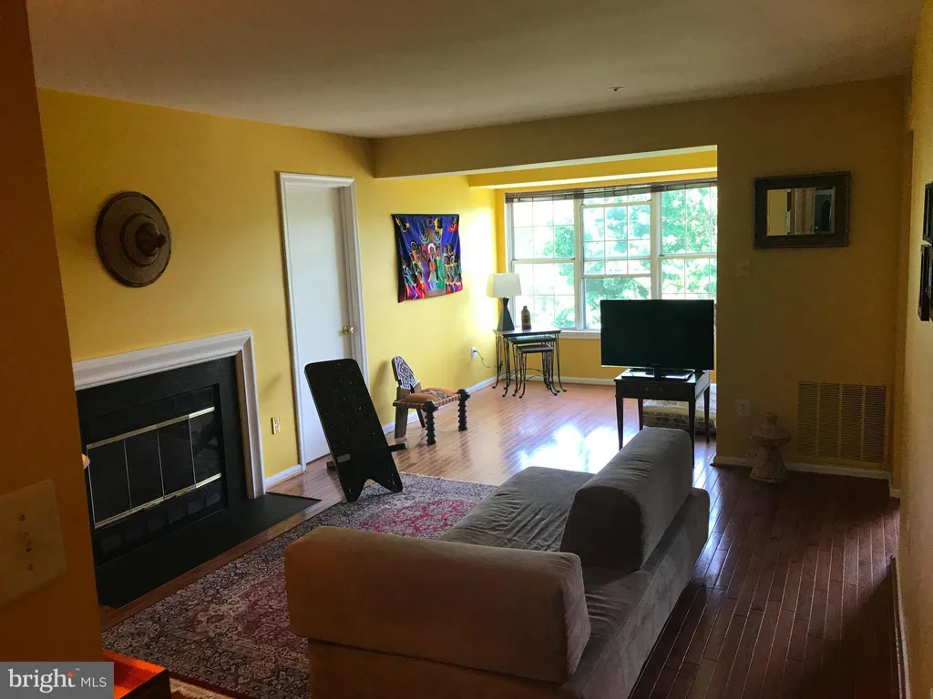 2515 Mc Veary Court Unit 9CF, Silver Spring, MD 20906