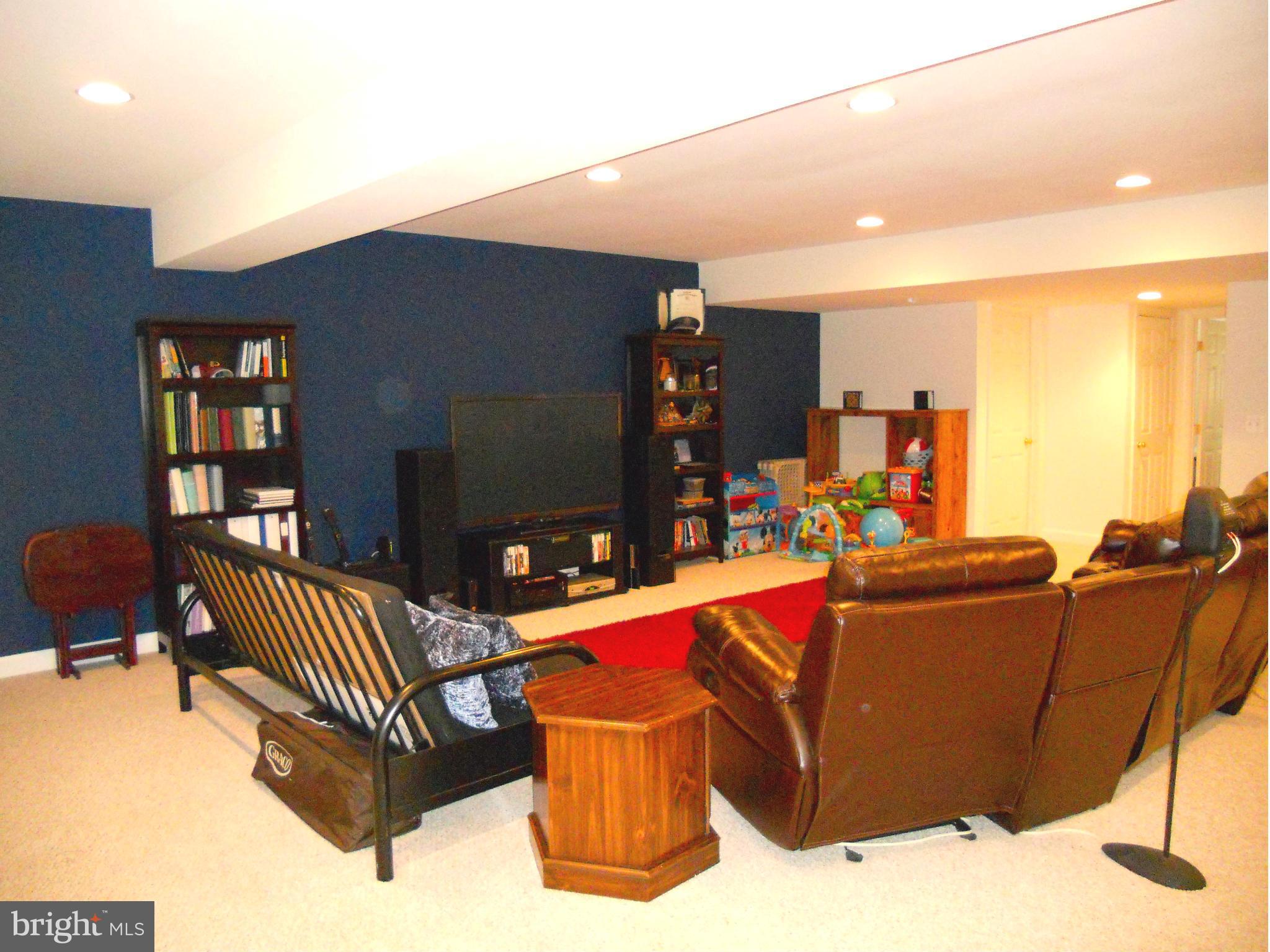 PORT POTOMAC - Residential