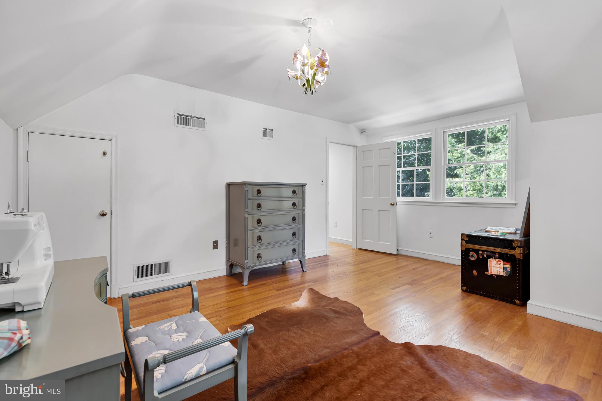 WESTMORELAND HILLS - Residential