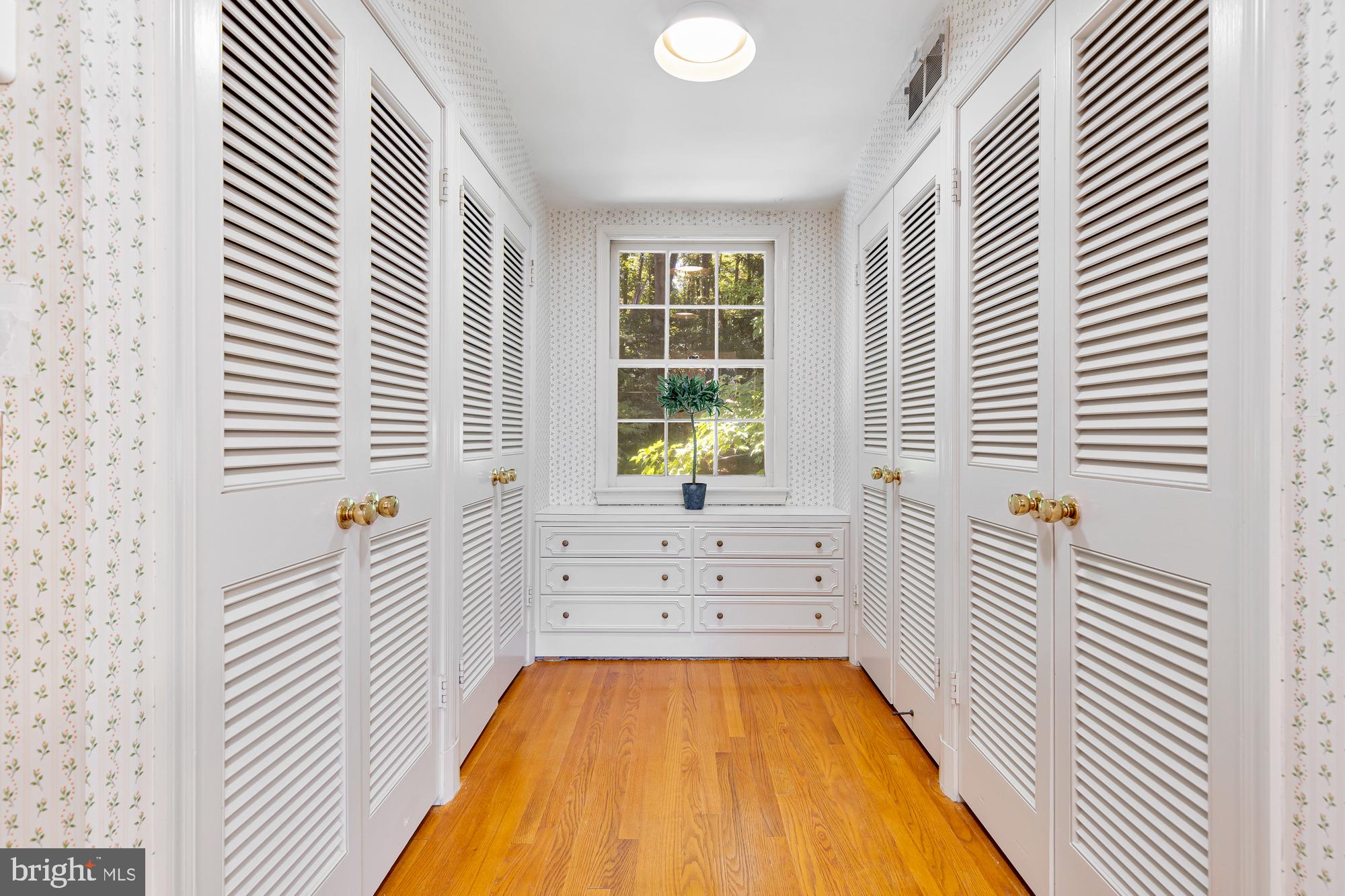 WESTMORELAND HILLS - Residential