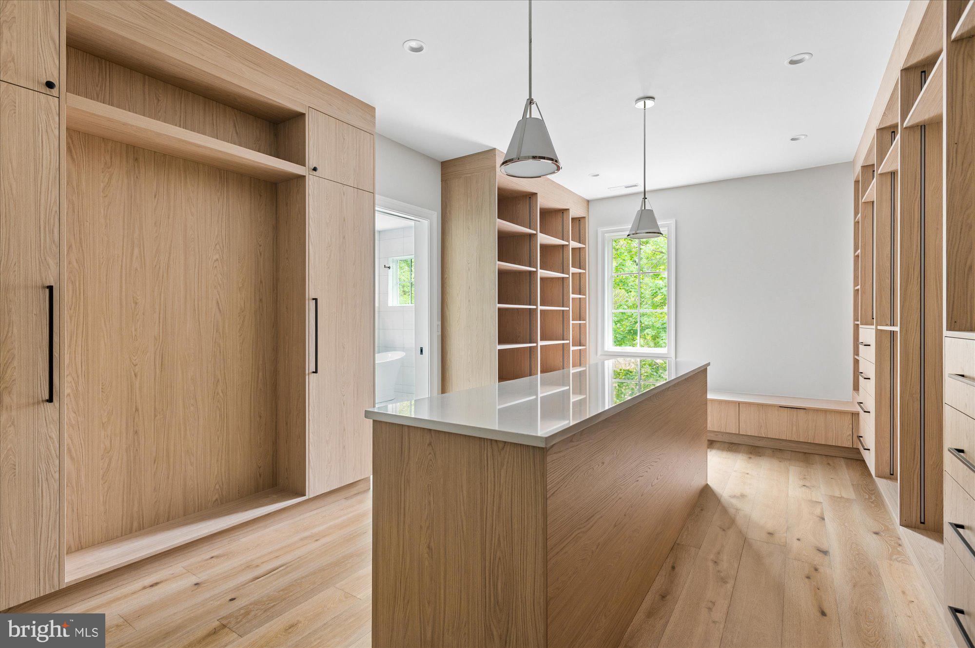 CHESTERBROOK WOODS - Residential