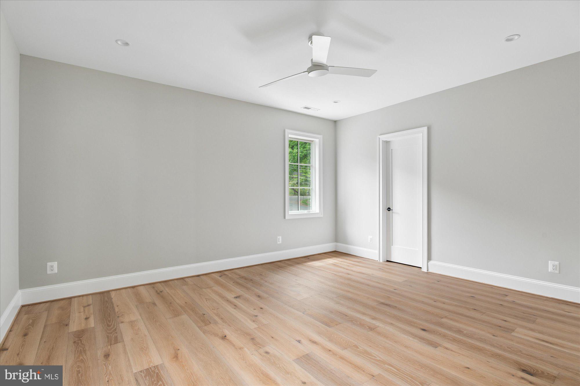 CHESTERBROOK WOODS - Residential