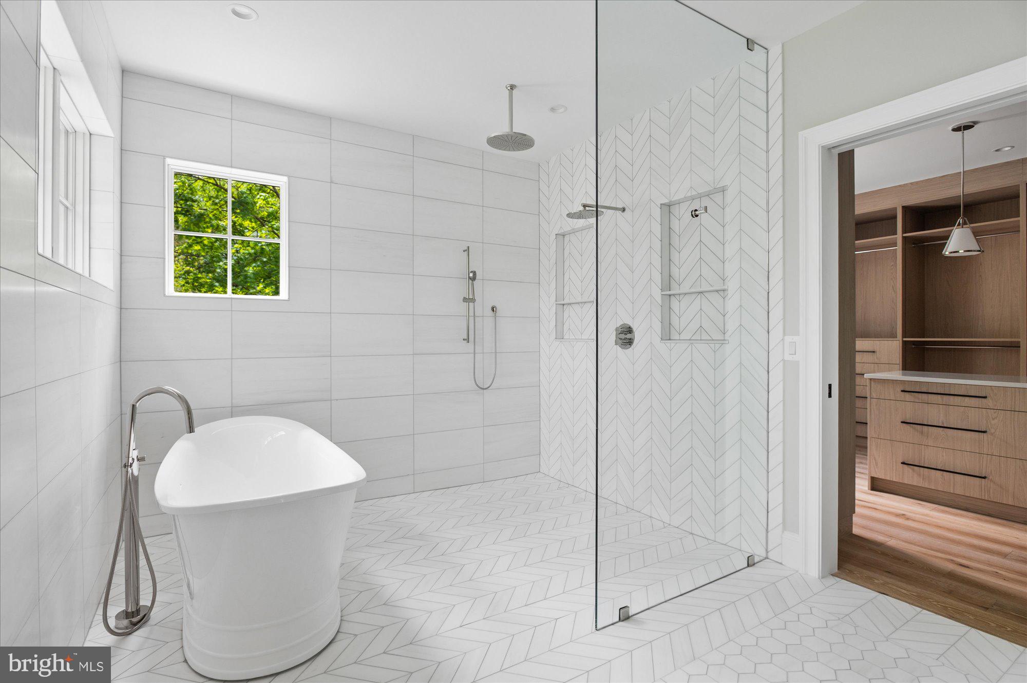 CHESTERBROOK WOODS - Residential