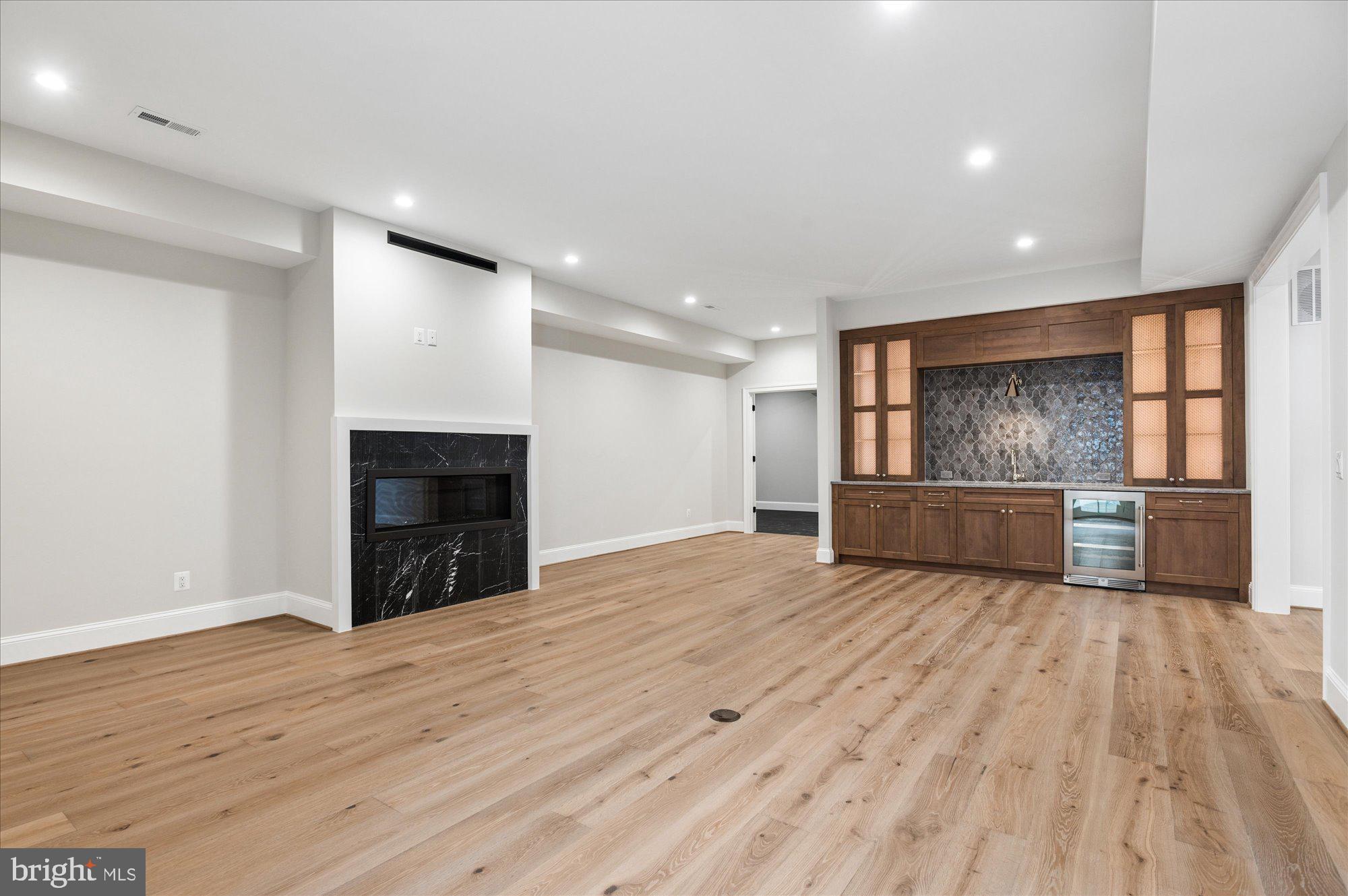 CHESTERBROOK WOODS - Residential